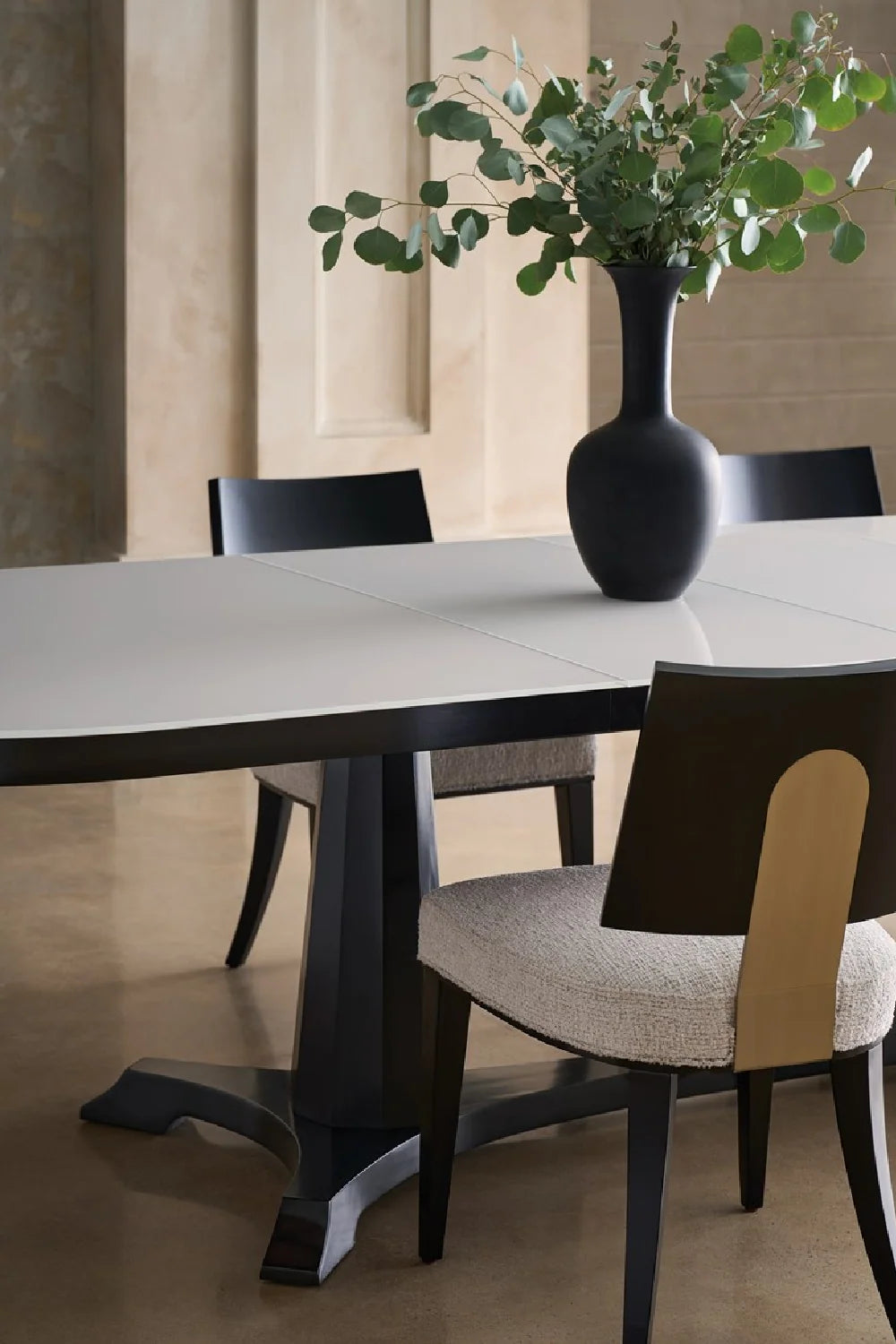 Luxury Bordeaux Oval Tempered Glass Dining Table Modern Italian Style for Villa