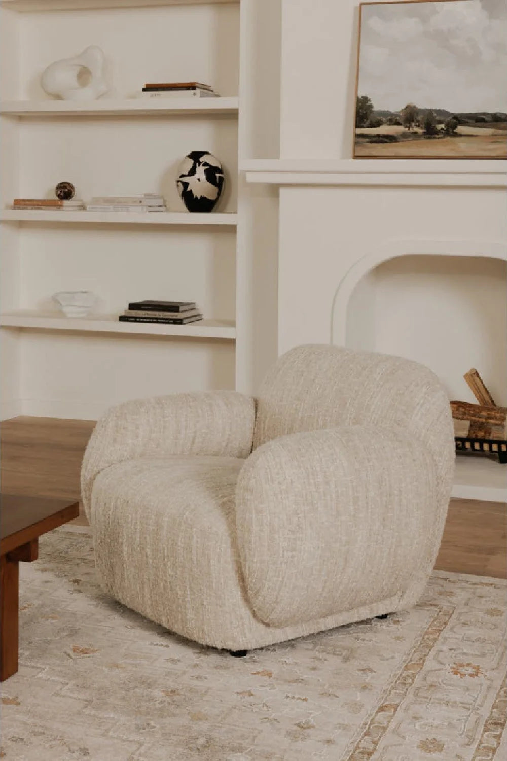 Luxury Boucle Low Profile Lounge Chair Modern Italian Style for Villa