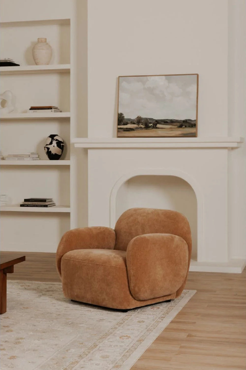 Luxury Boucle Low Profile Lounge Chair Modern Italian Style for Villa