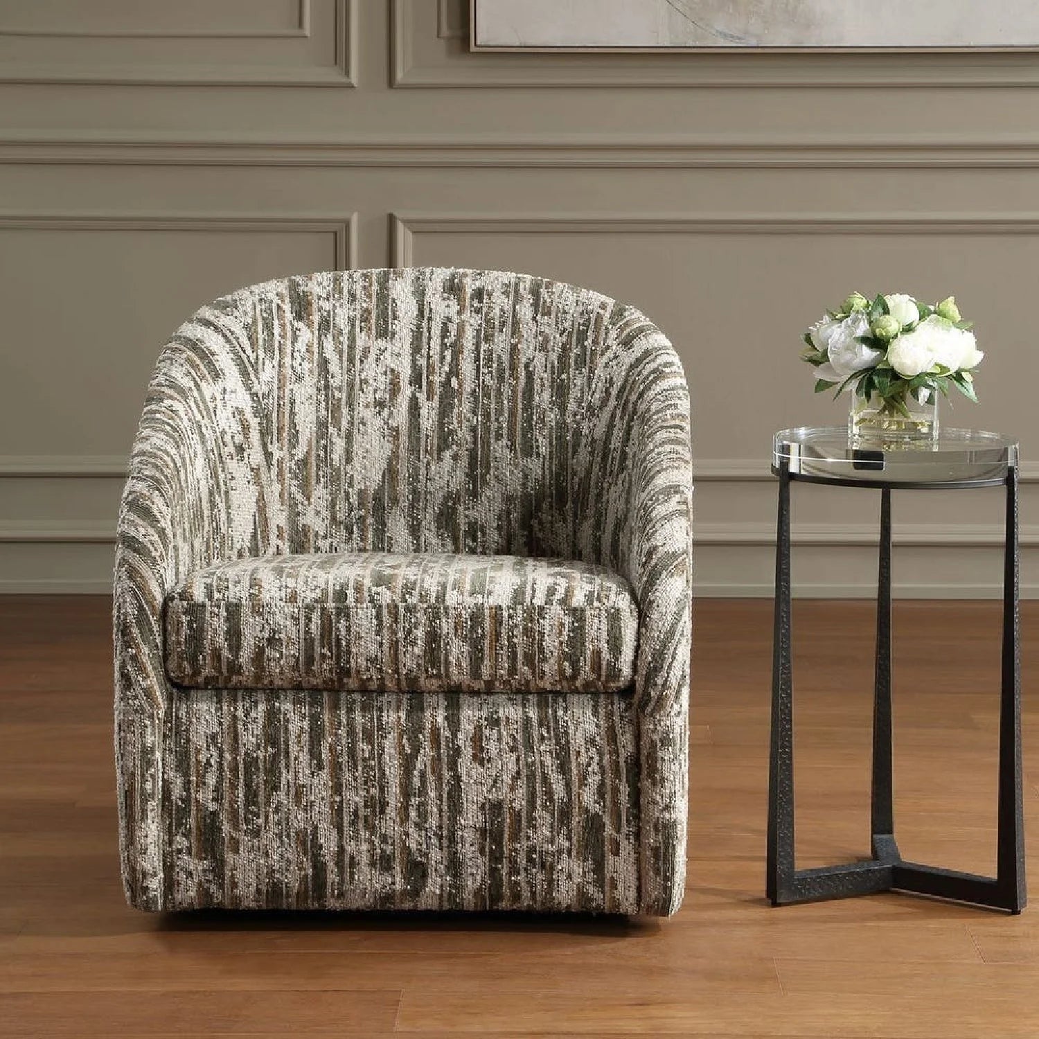 Luxury Boucle Swivel Accent Chair Modern Italian Style for Villa