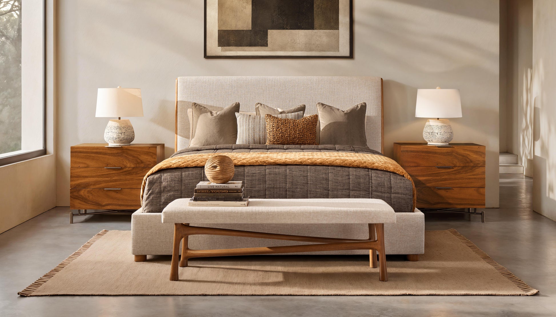 Luxury Brasea Fabric Panel Bed Modern Italian Style for Villa