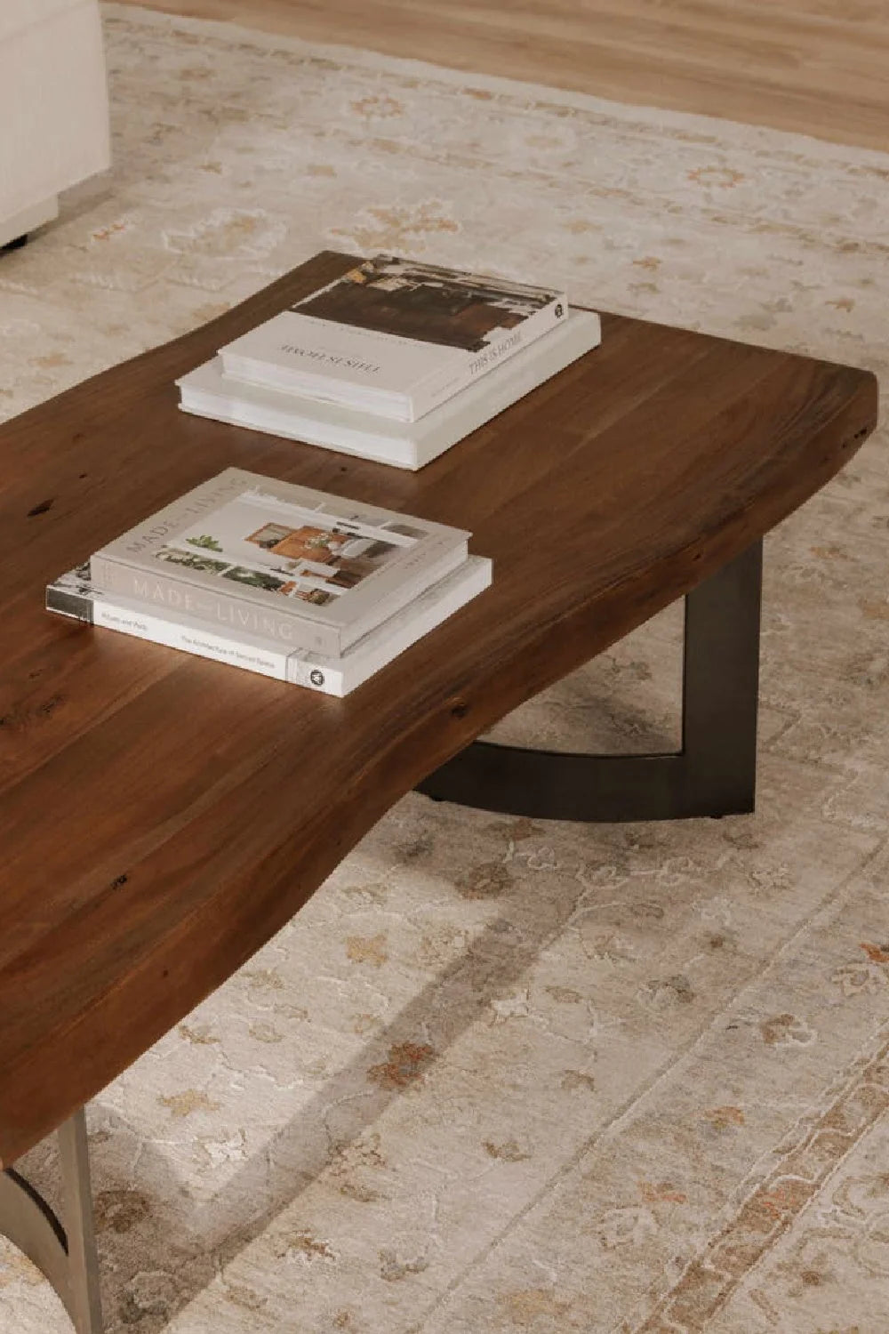 Luxury Brown Acacia Coffee Table Modern Italian Style for Villa