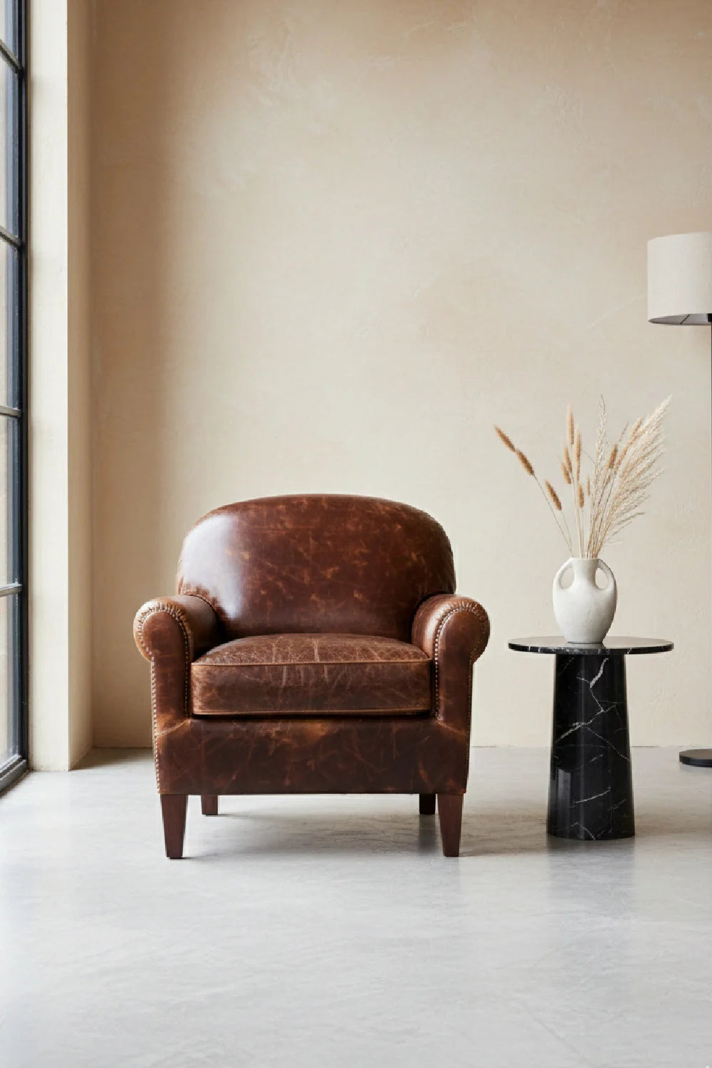 Luxury Brown Leather Lounge Chair Modern European Style for Villa