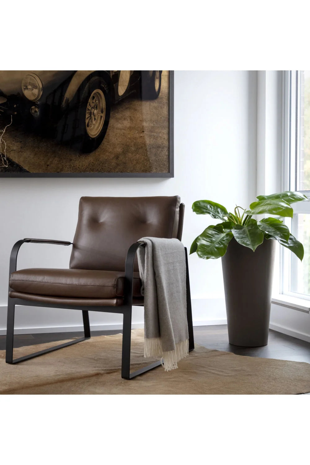 Luxury Brown Leather Lounge Chair Modern Italian Style for Villa