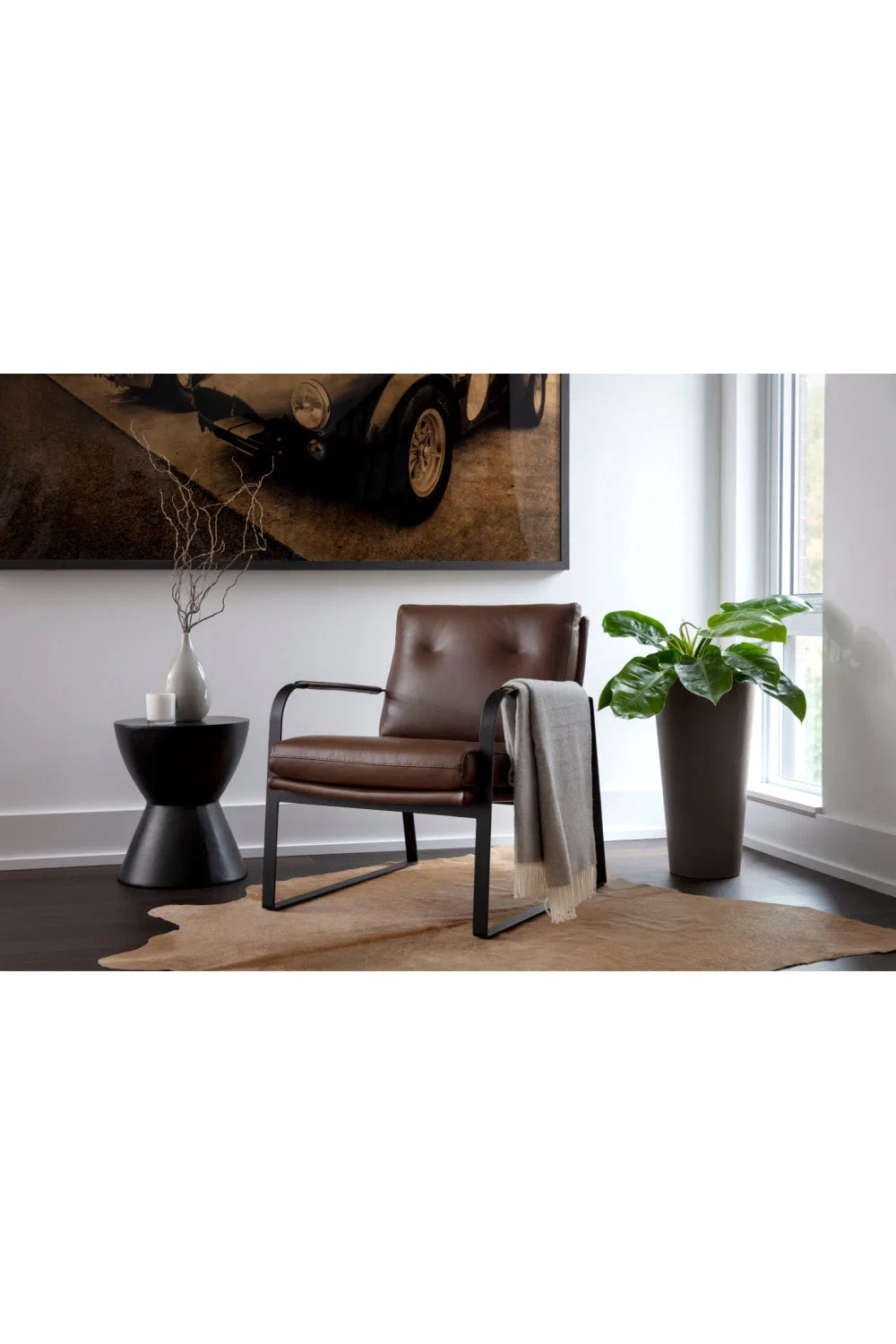Luxury Brown Leather Lounge Chair Modern Italian Style for Villa