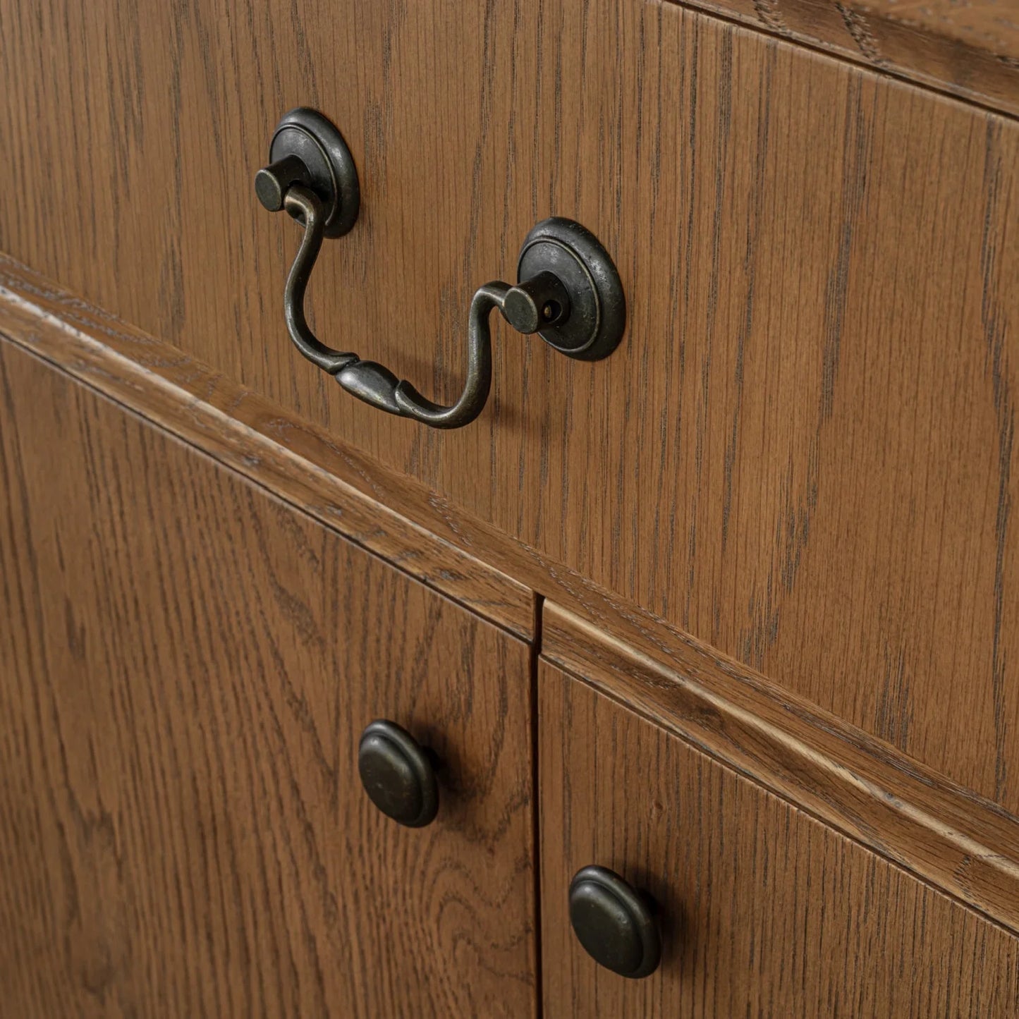 Luxury Brown Oak 4-Door Sideboard European Style for Villa