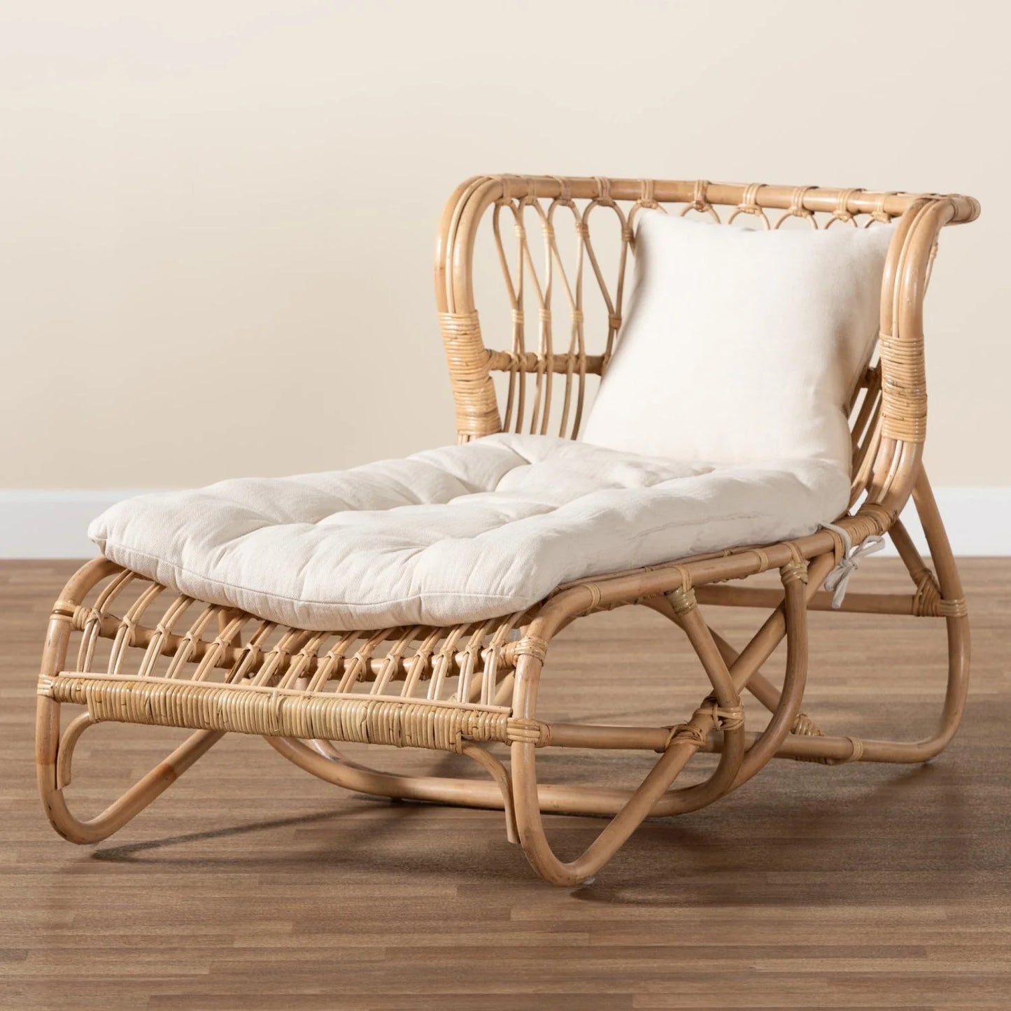 Luxury Brown Rattan Chaise Lounge Modern Italian Style for Villa