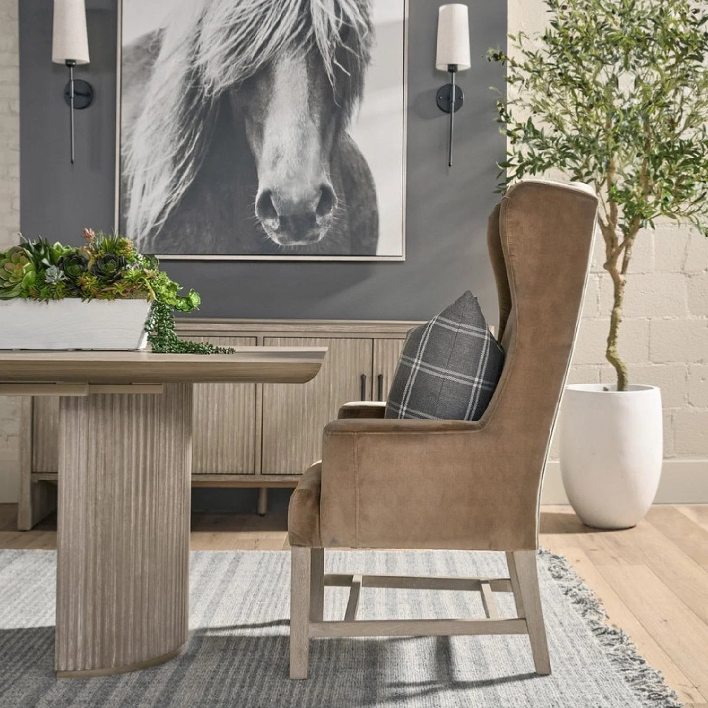 Luxury Brown Velvet High Back Accent Chair Modern Italian Style for Villa
