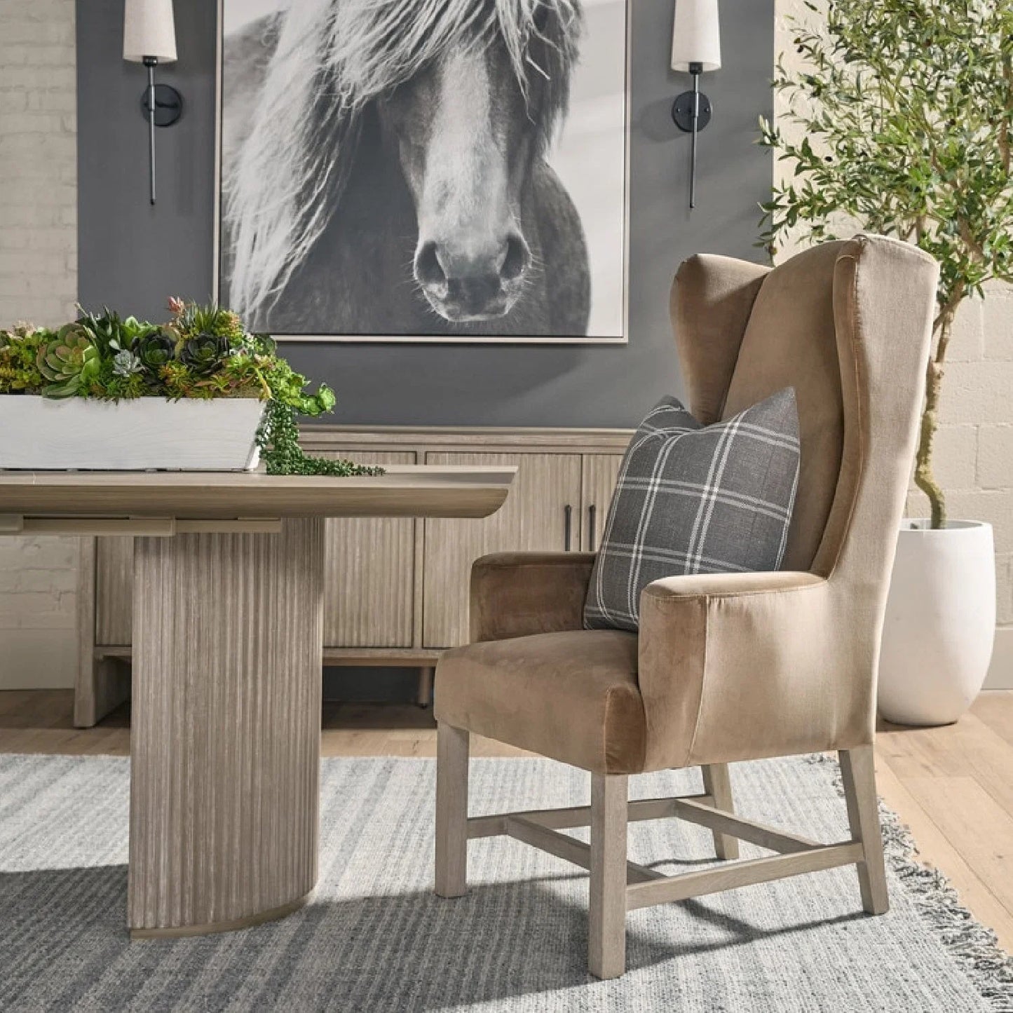 Luxury Brown Velvet High Back Accent Chair Modern Italian Style for Villa