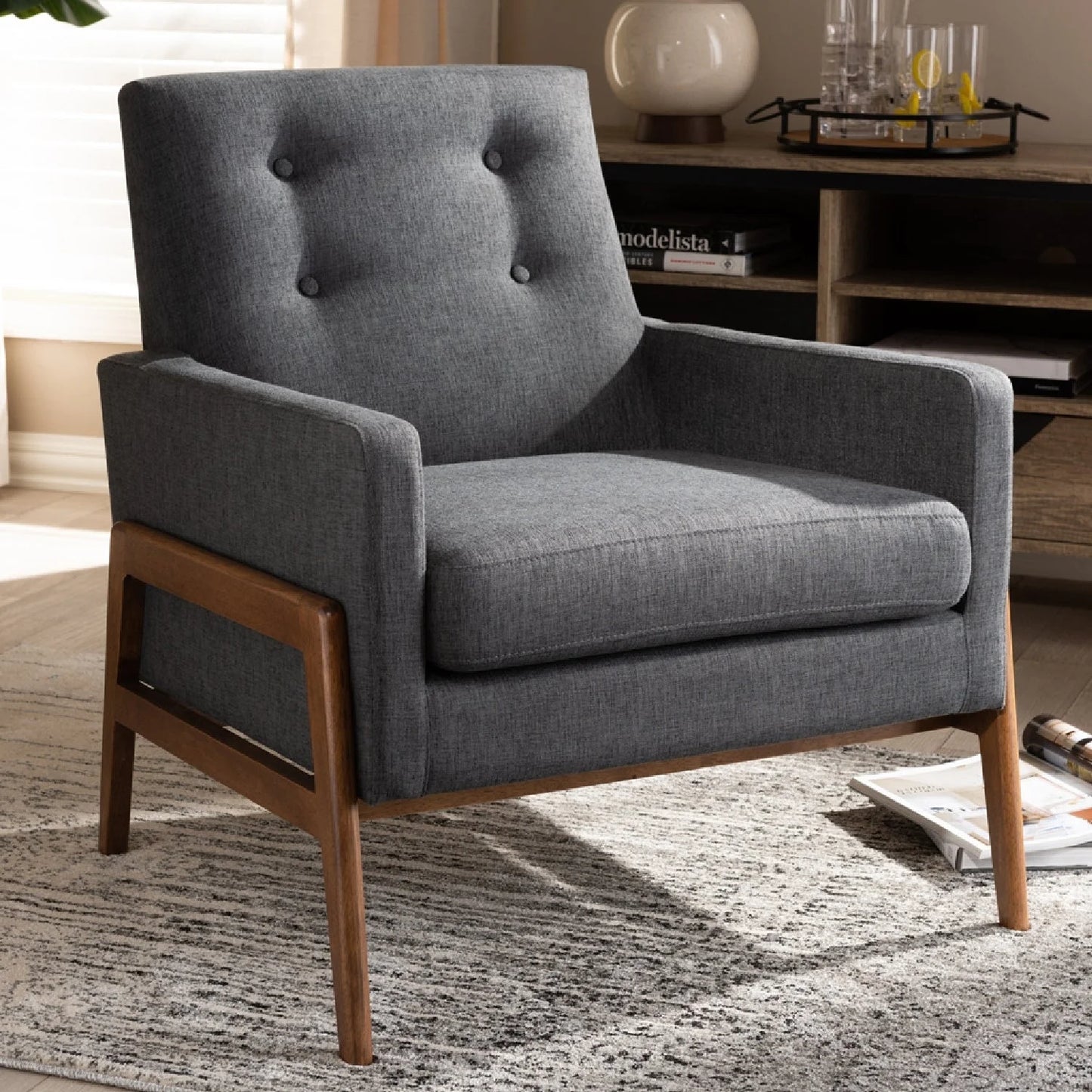Luxury Button-Tufted Lounge Chair Modern Italian Style for Villa