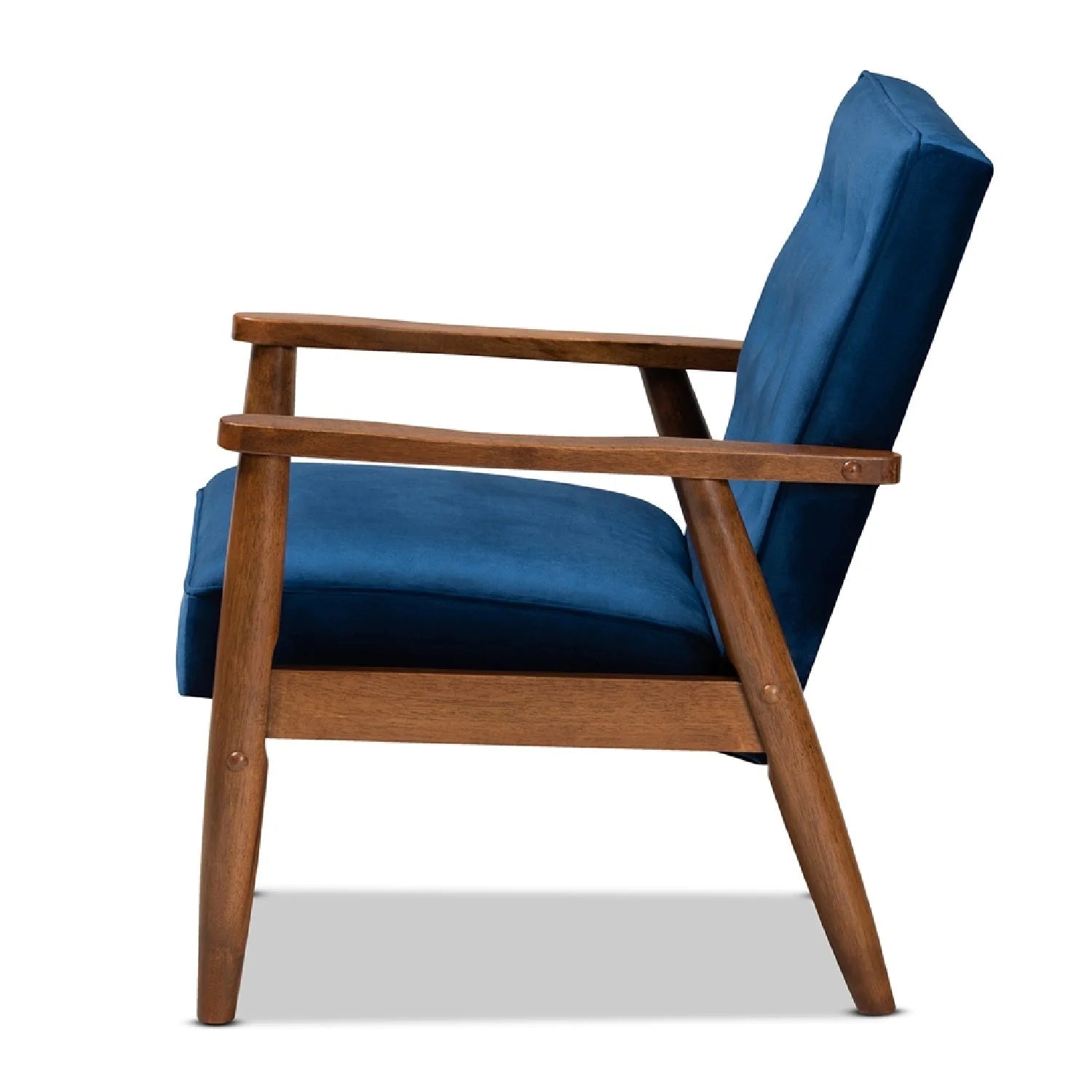 Luxury Button-Tufted Lounge Chair Modern Italian Style for Villa
