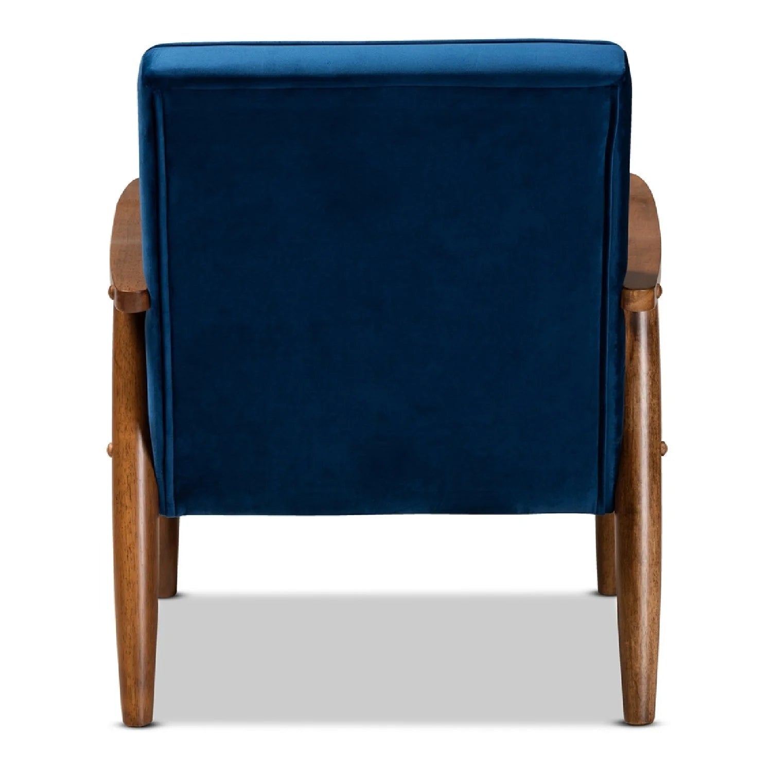 Luxury Button-Tufted Lounge Chair Modern Italian Style for Villa