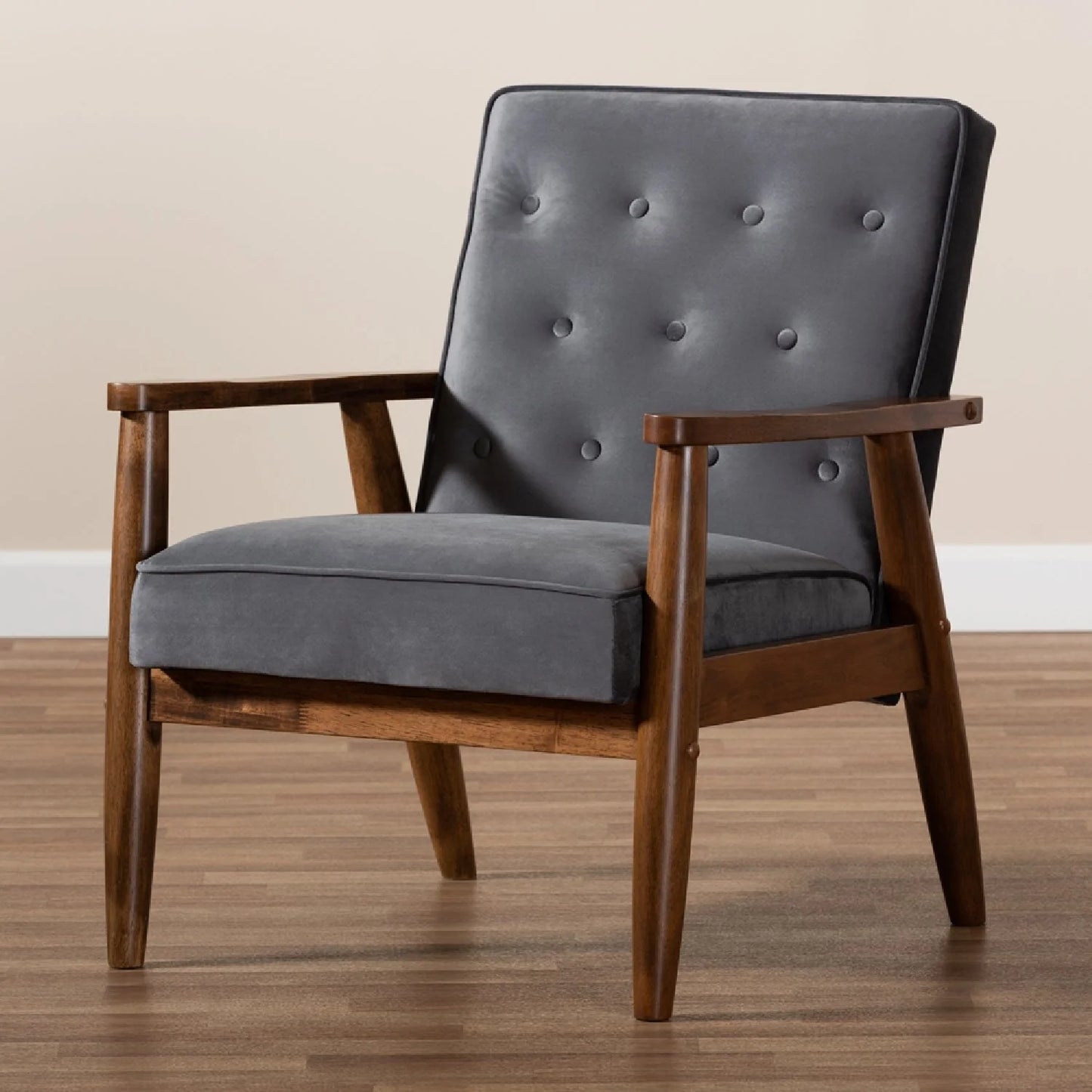 Luxury Button-Tufted Lounge Chair Modern Italian Style for Villa