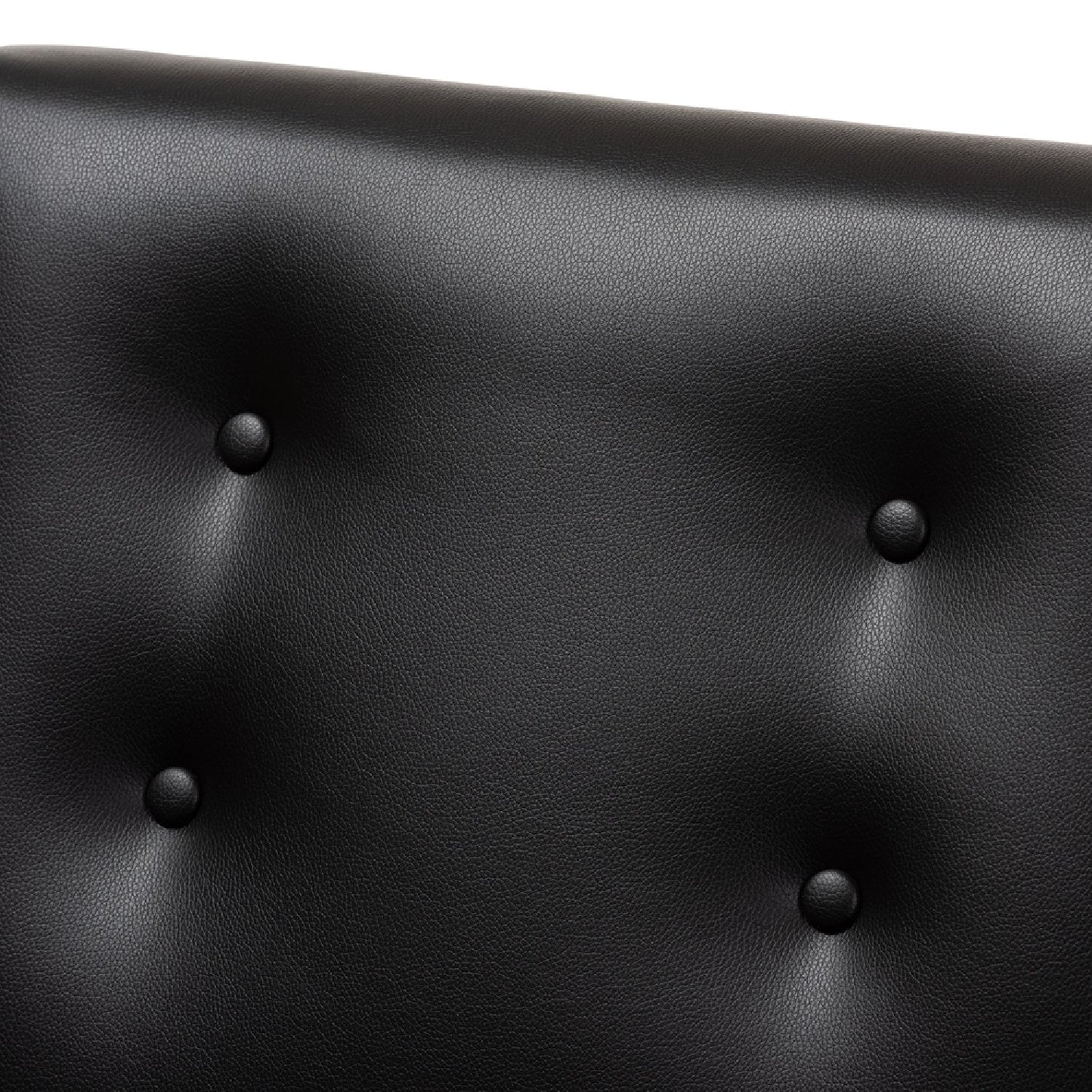 Luxury Button-Tufted Lounge Chair Modern Italian Style for Villa