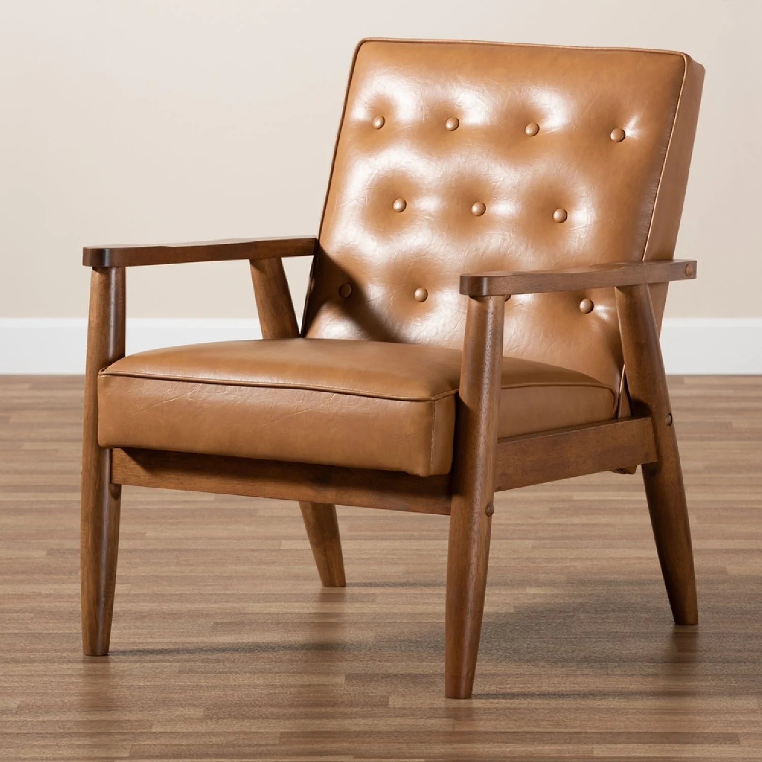 Luxury Button-Tufted Lounge Chair Modern Italian Style for Villa