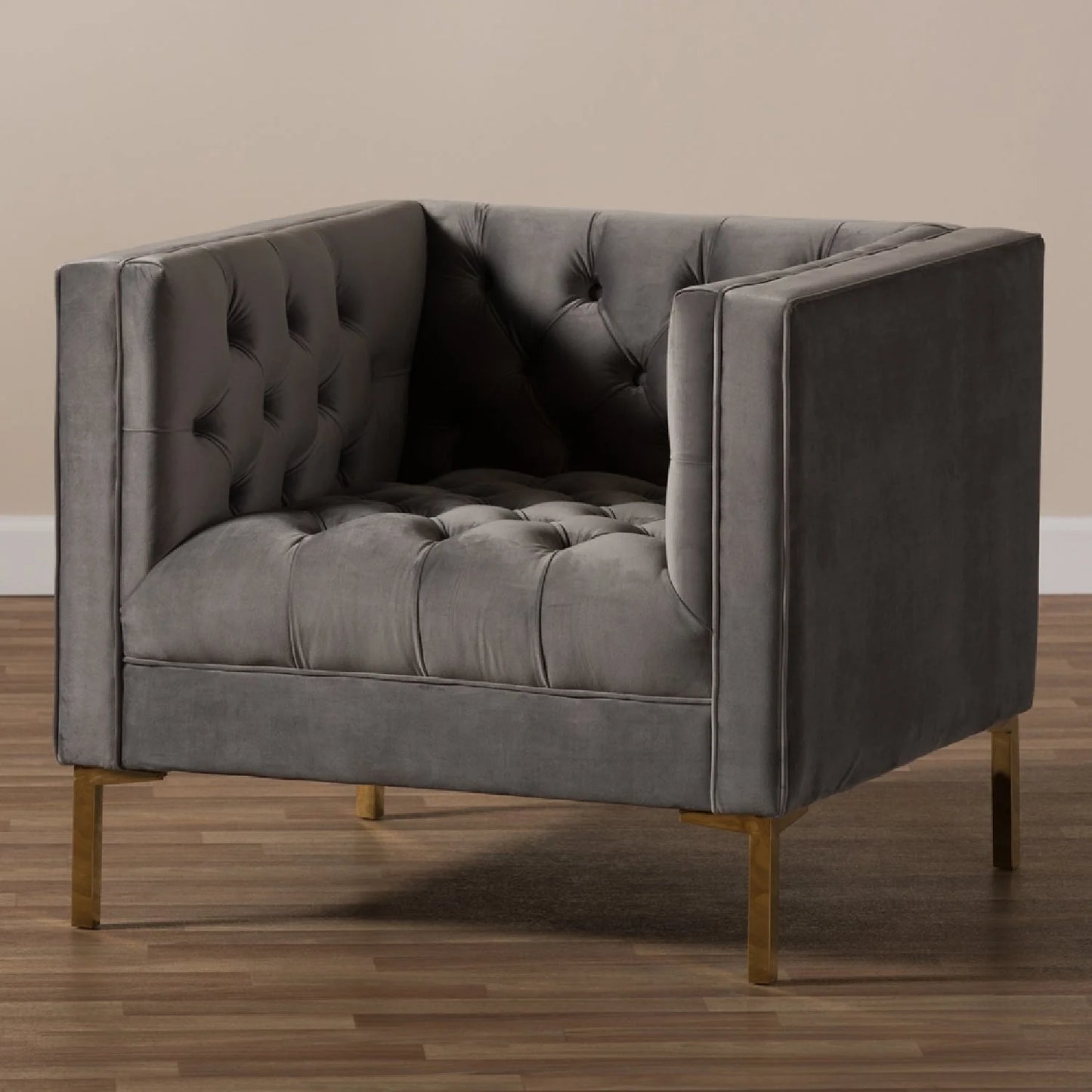Luxury Button-Tufted Velvet Lounge Chair Modern Italian Style for Villa