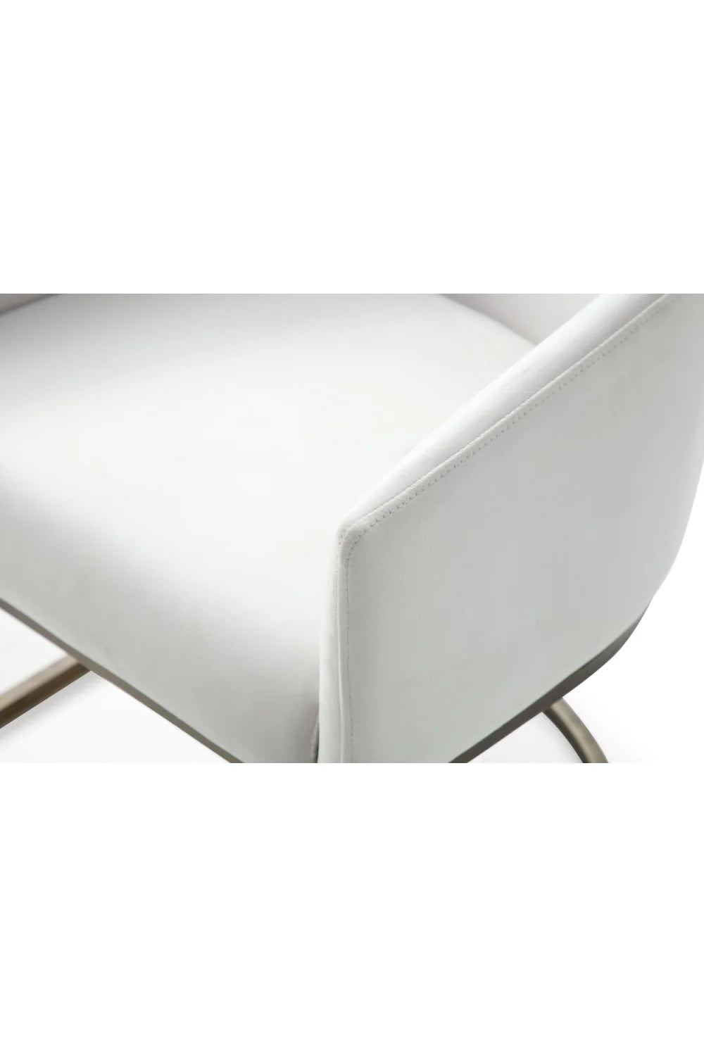 Luxury Cantilevered Velvet Modern Dining Chair European Style for Villa