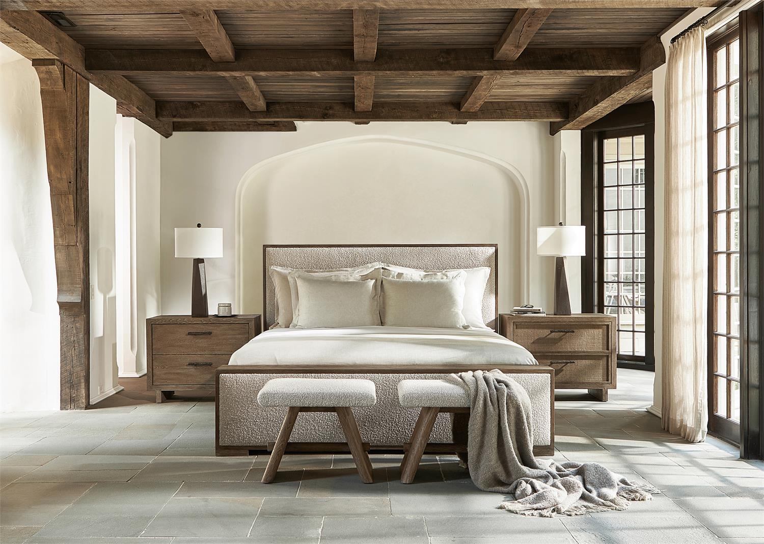 Luxury Casa Paros Fabric Panel Bed Modern Italian Style for Villa