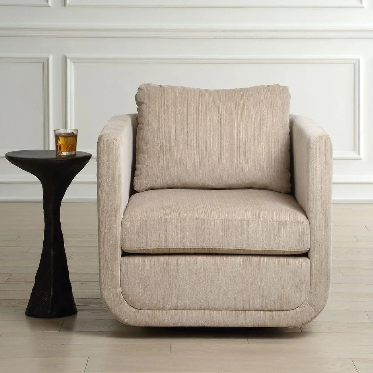 Luxury Chenille Rounded Swivel Accent Chair Modern Italian Style for Villa