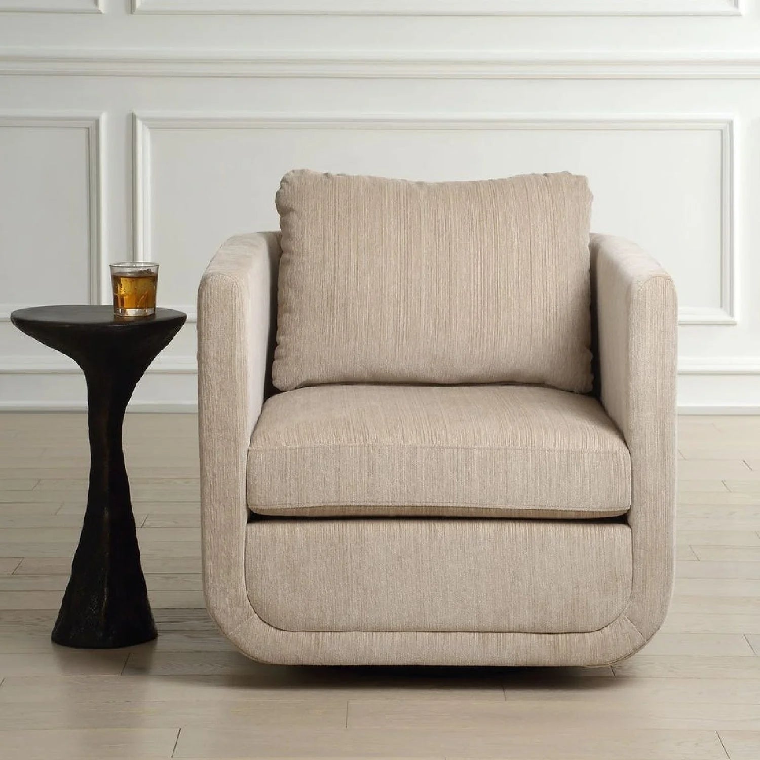 Luxury Chenille Rounded Swivel Accent Chair Modern Italian Style for Villa