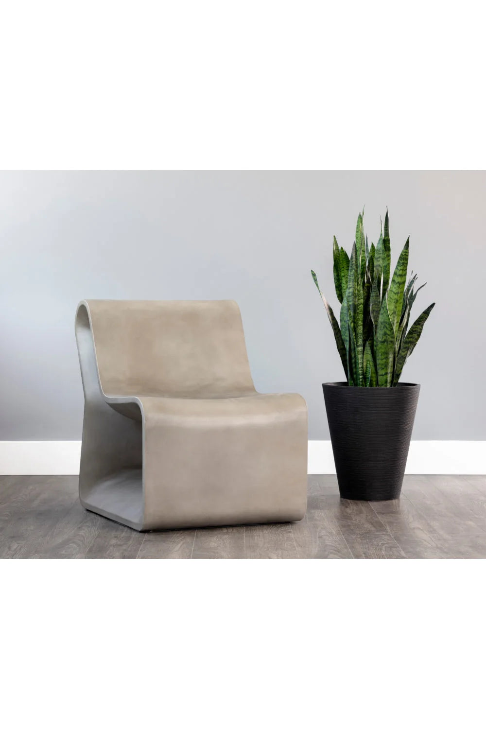 Luxury Concrete Minimalist Lounge Chair European Style for Villa