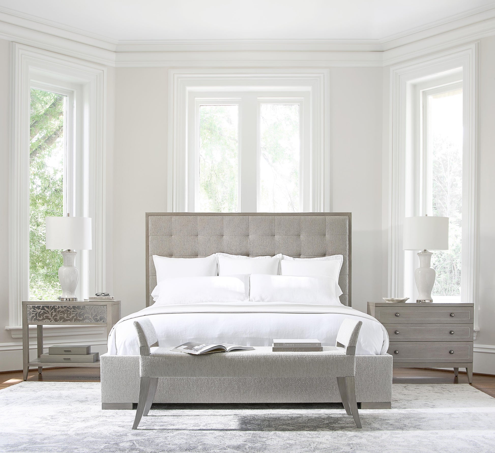 Luxury Cornelia Fabric Panel Bed Modern Italian Style for Villa