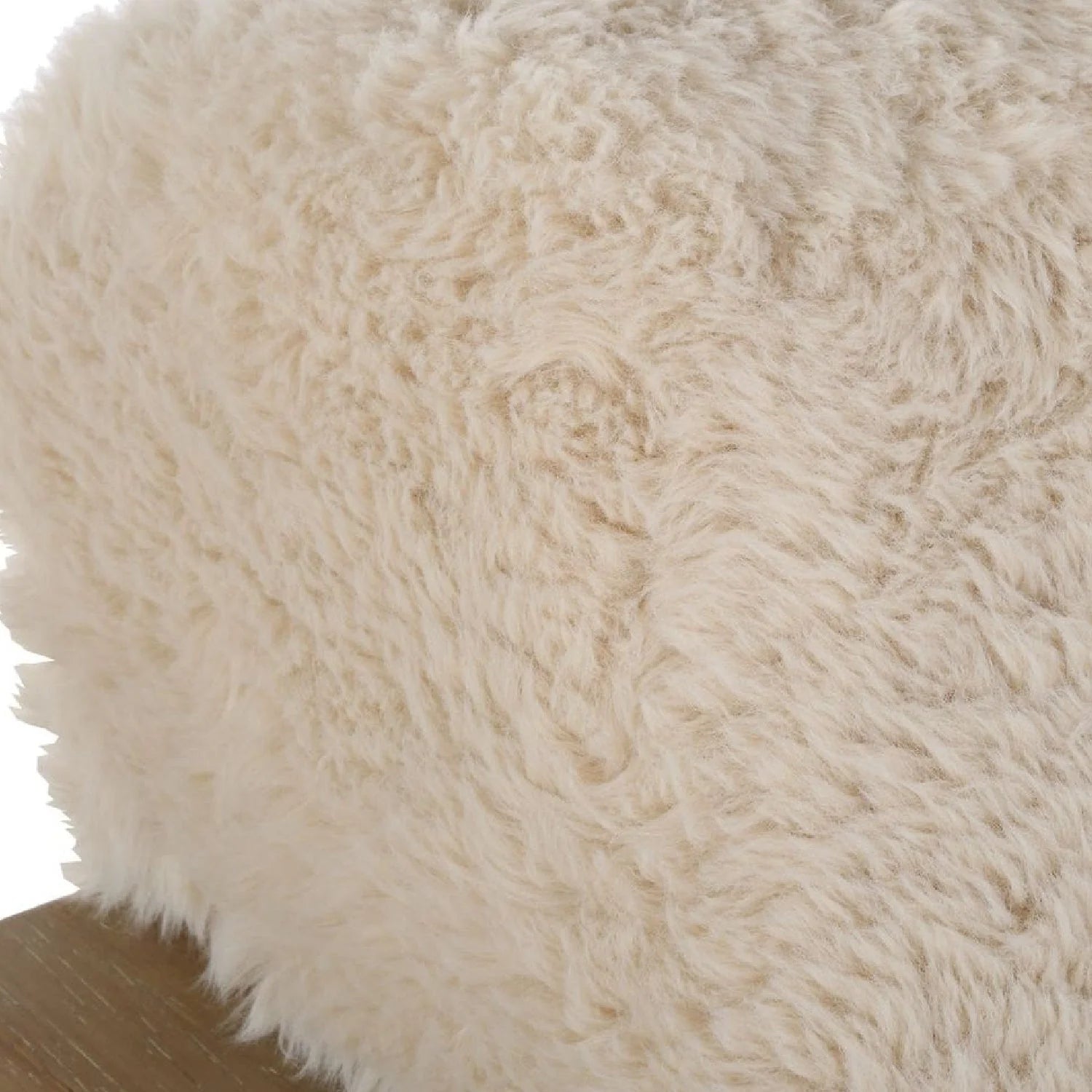 Luxury Cream Shearling Accent Chair European Style for Villa
