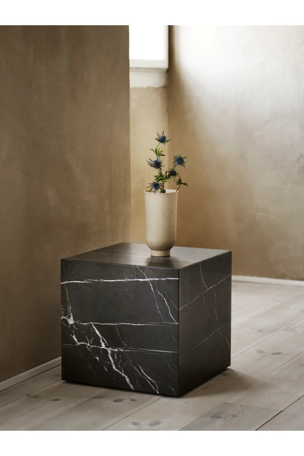 Luxury Cubic Marble Plinth Side Table Modern Italian Style for Villa