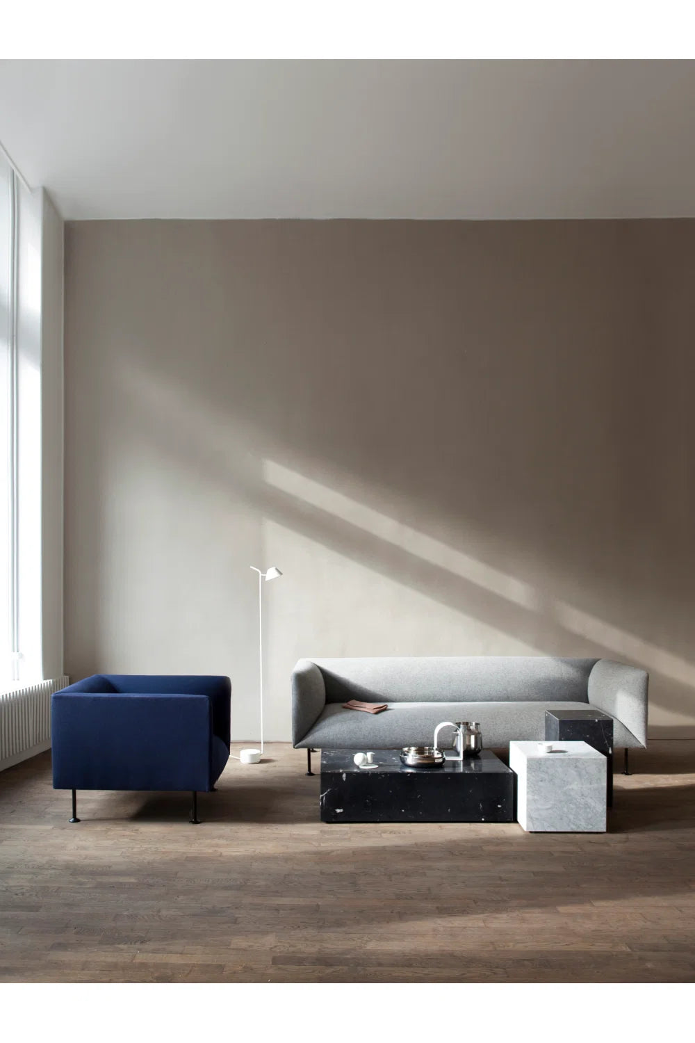 Luxury Cubic Marble Plinth Side Table Modern Italian Style for Villa