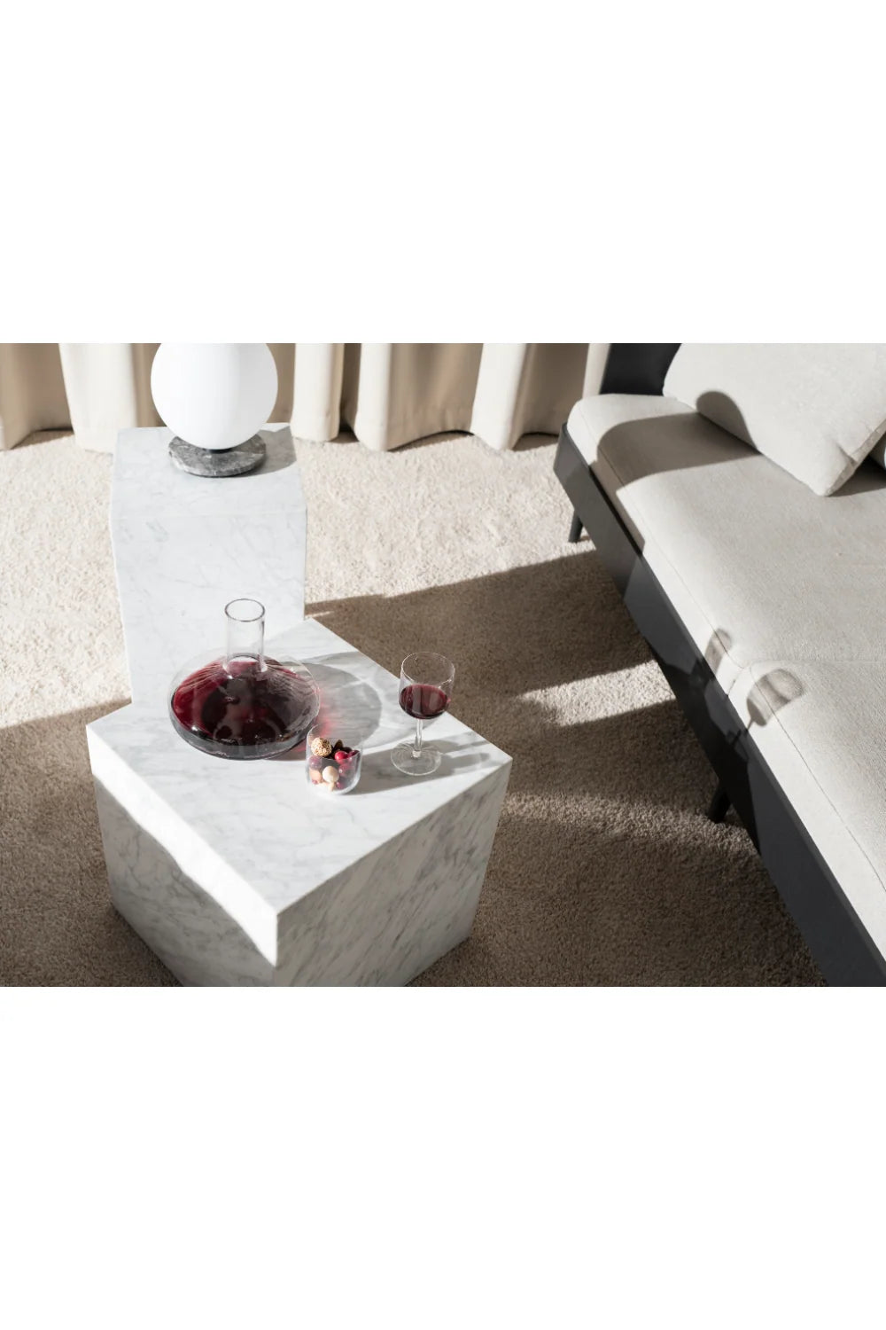 Luxury Cubic Marble Plinth Side Table Modern Italian Style for Villa