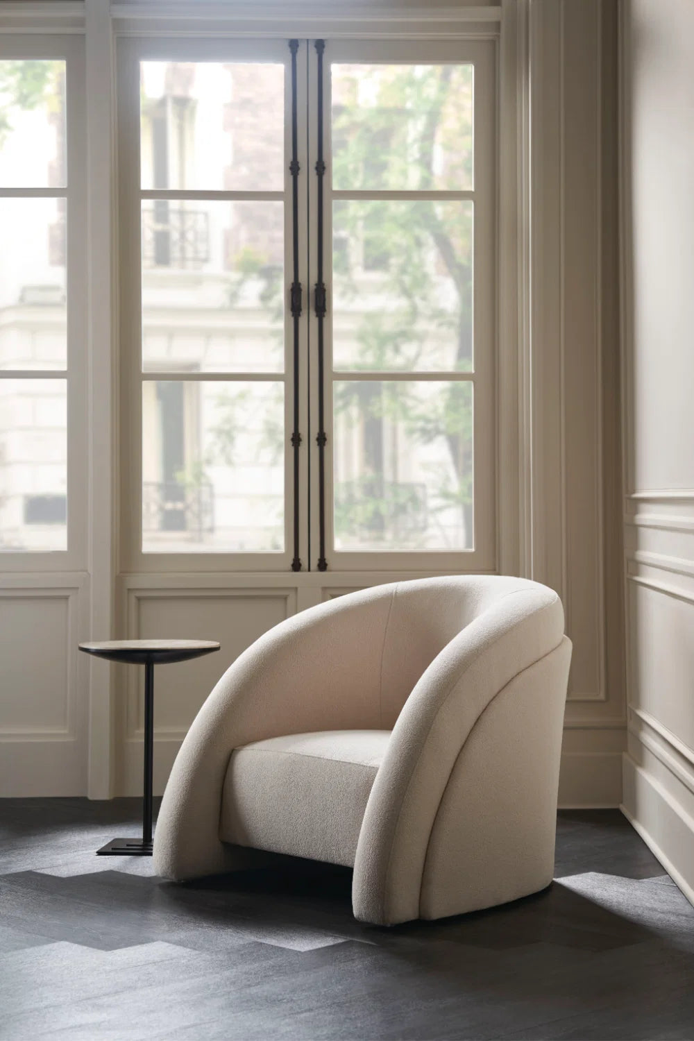 Luxury Curved Alabaster Accent Chair Modern Italian Style for Villa