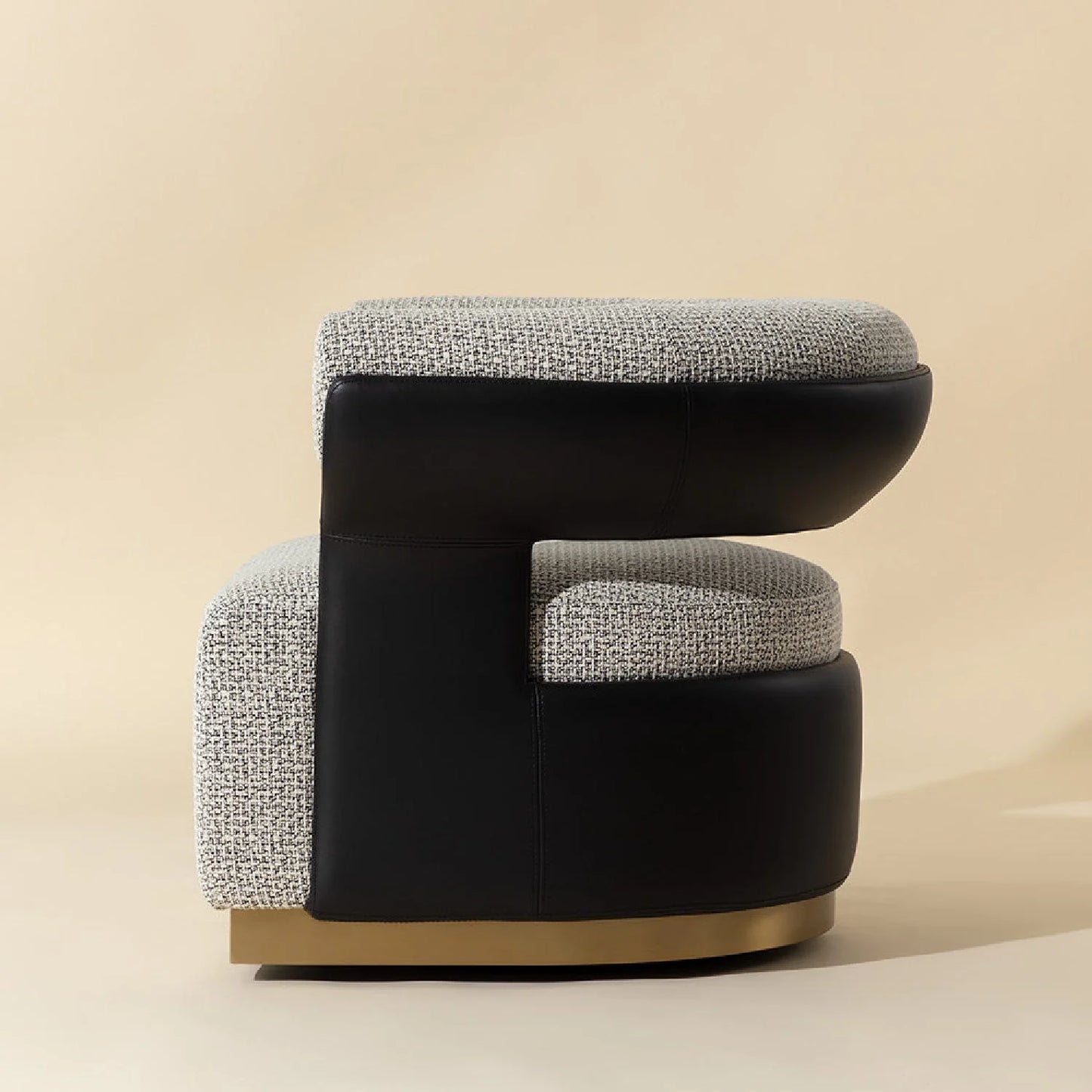 Luxury Curved Fabric Swivel Lounge Chair Modern Italian Style for Villa