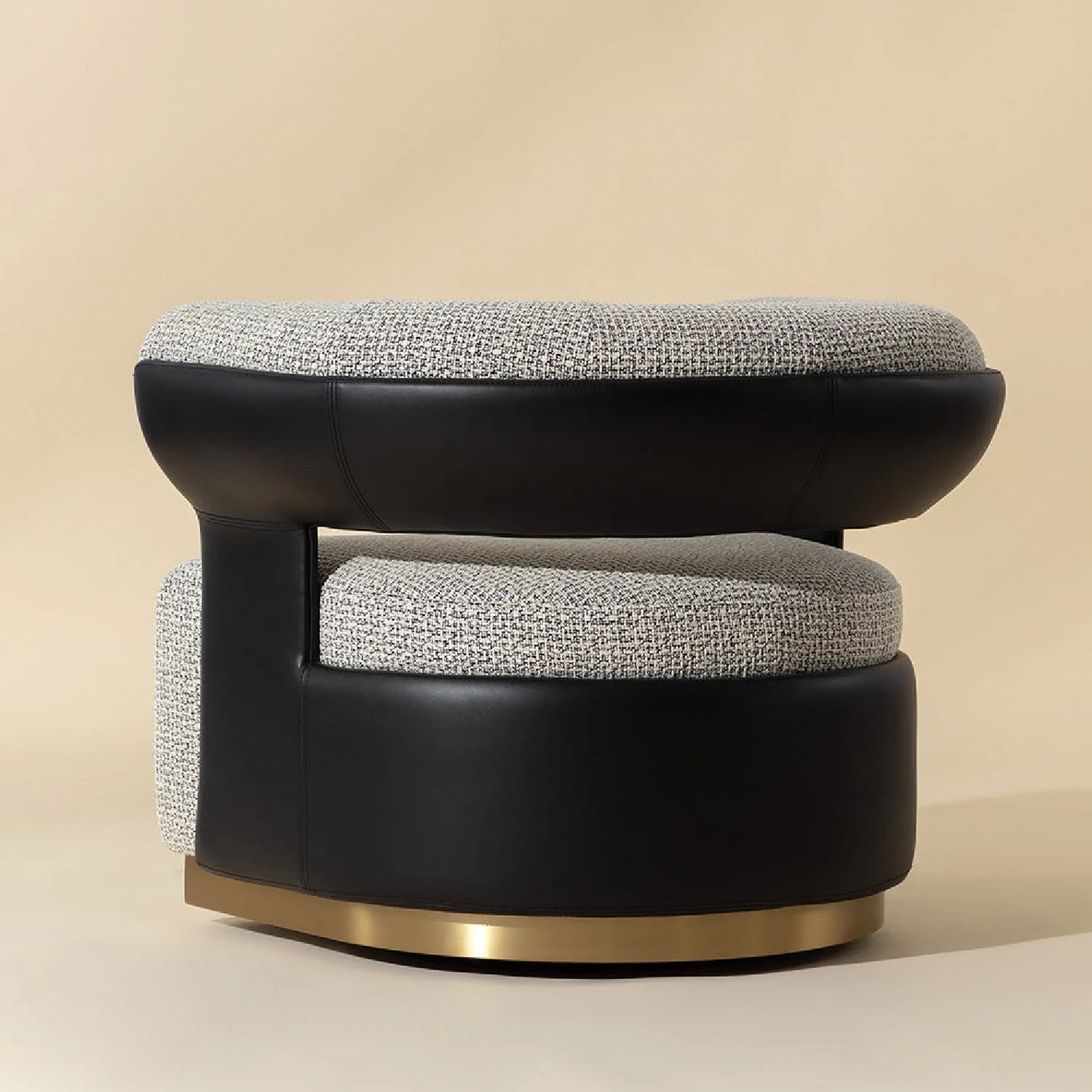 Luxury Curved Fabric Swivel Lounge Chair Modern Italian Style for Villa