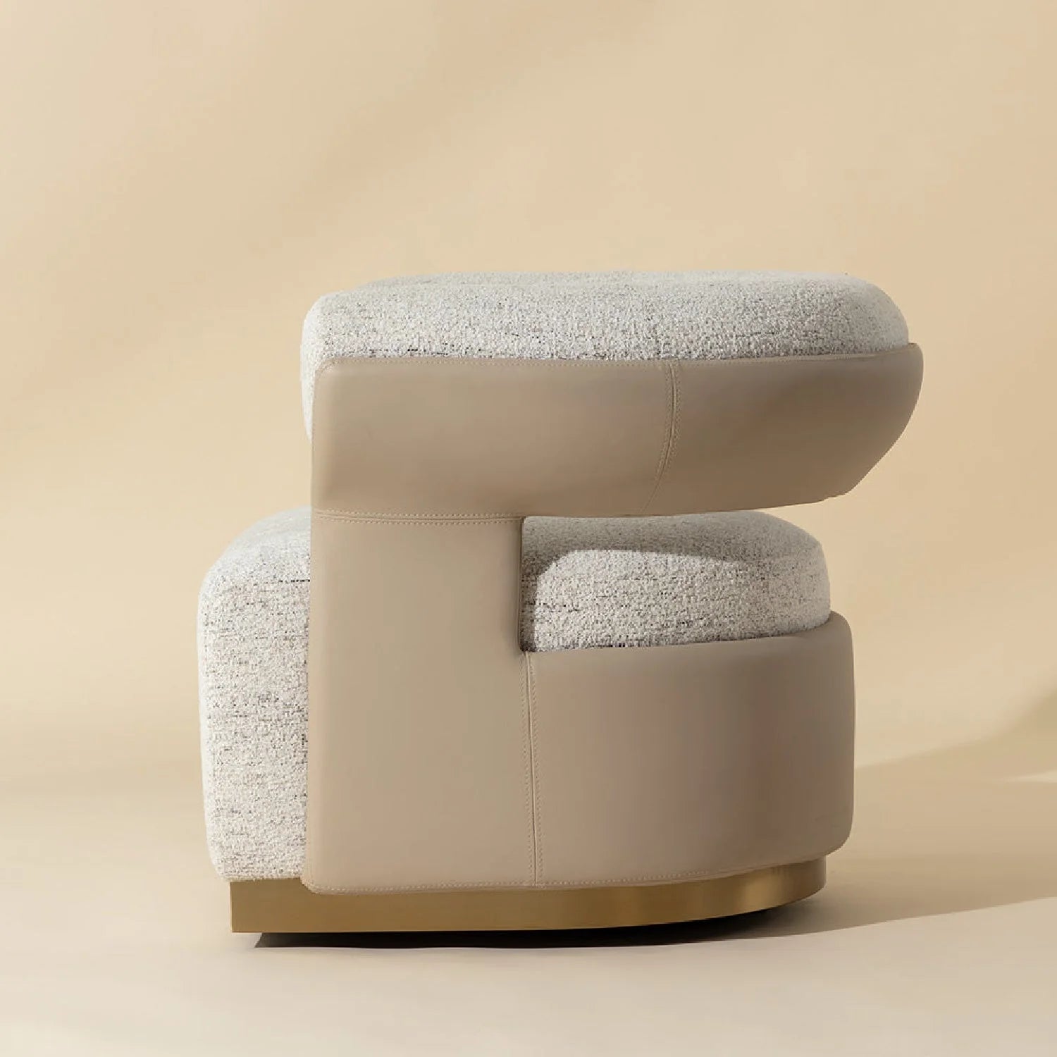 Luxury Curved Fabric Swivel Lounge Chair Modern Italian Style for Villa