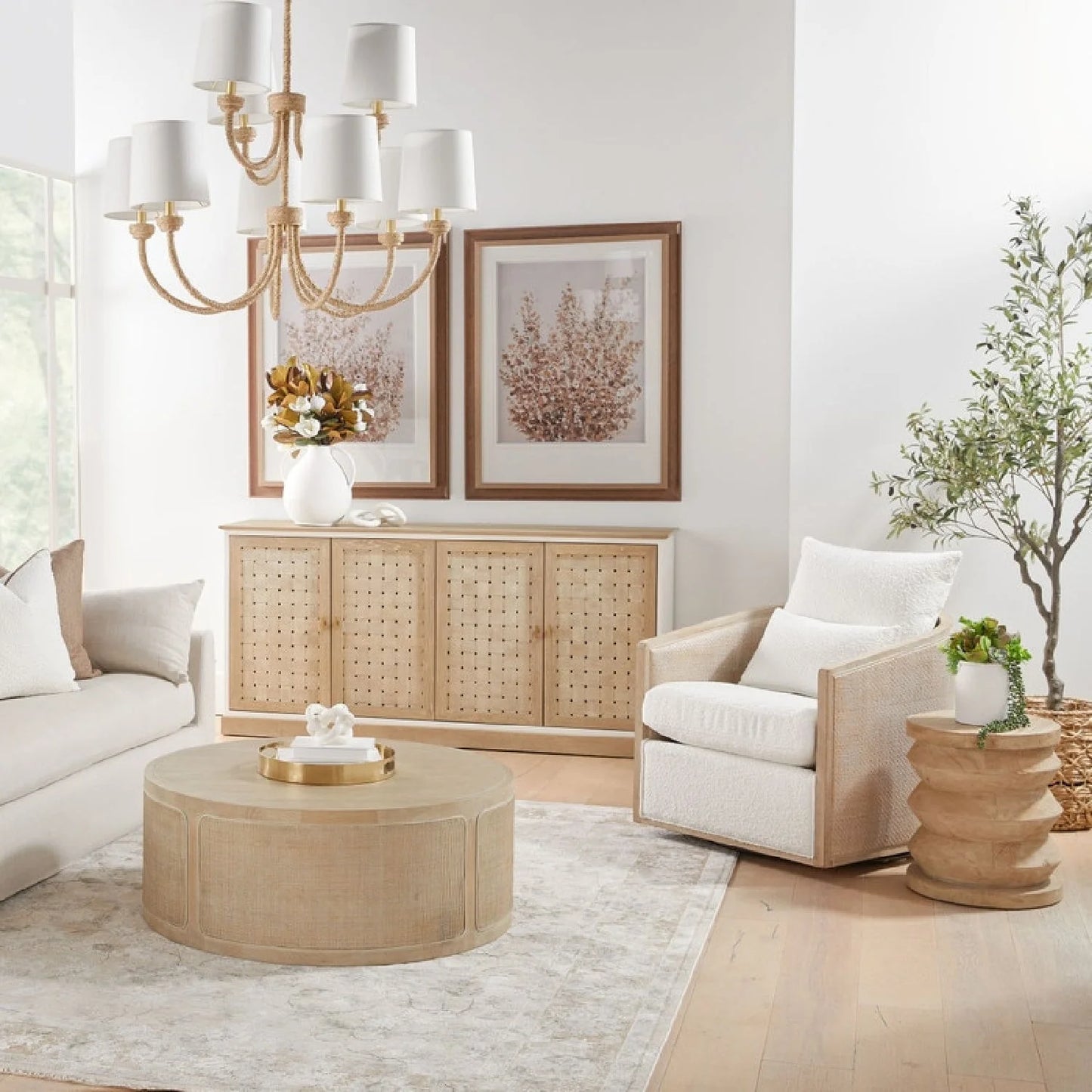 Luxury Curved Oak Swivel Lounge Chair European Style for Villa