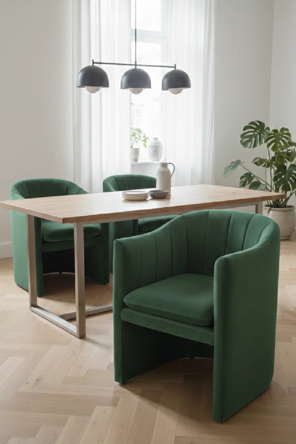Luxury Curved Velvet Modern Dining Chair European Style for Villa