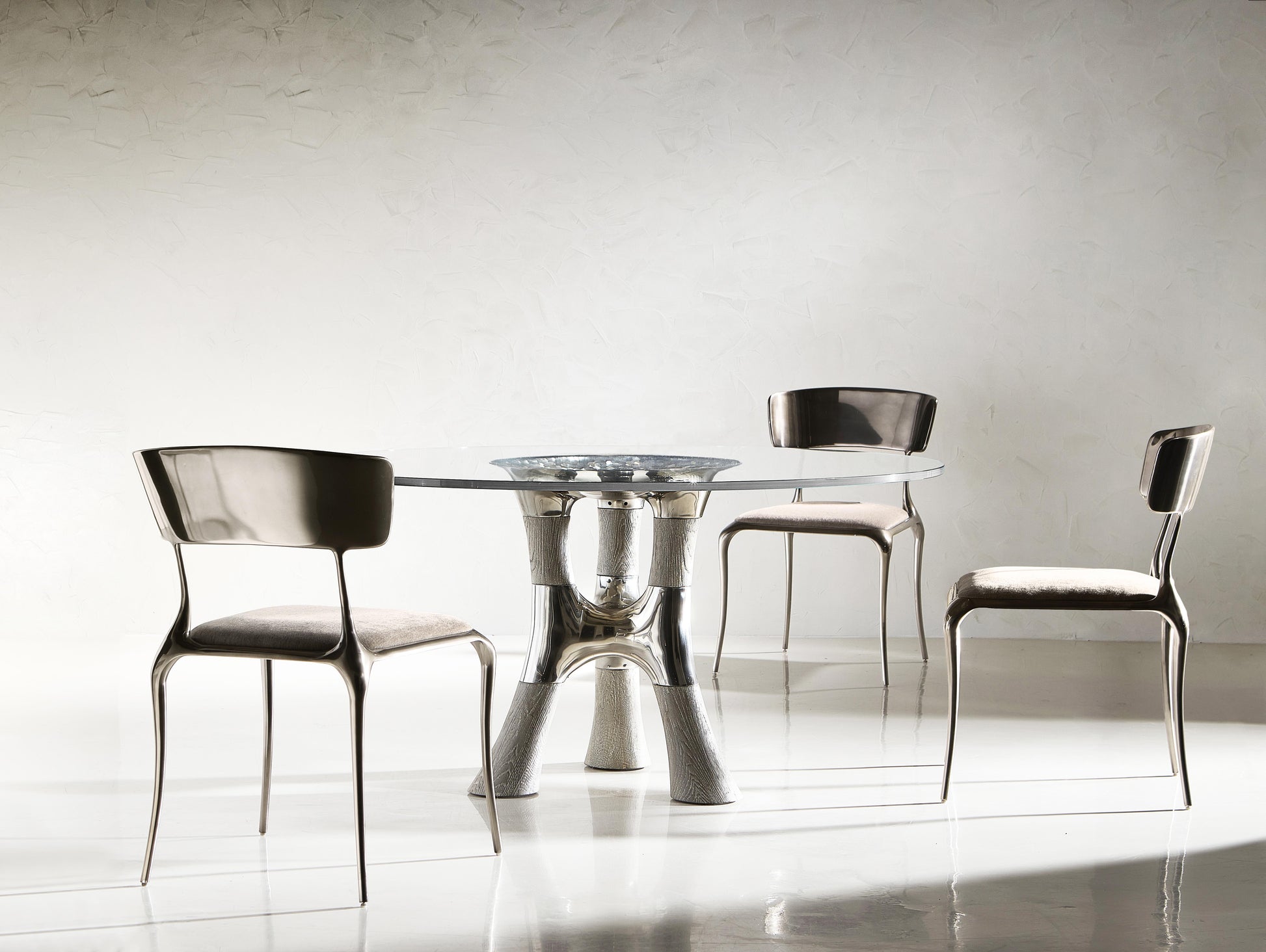 Luxury Dalton Dining Table Modern Italian Style for Villa