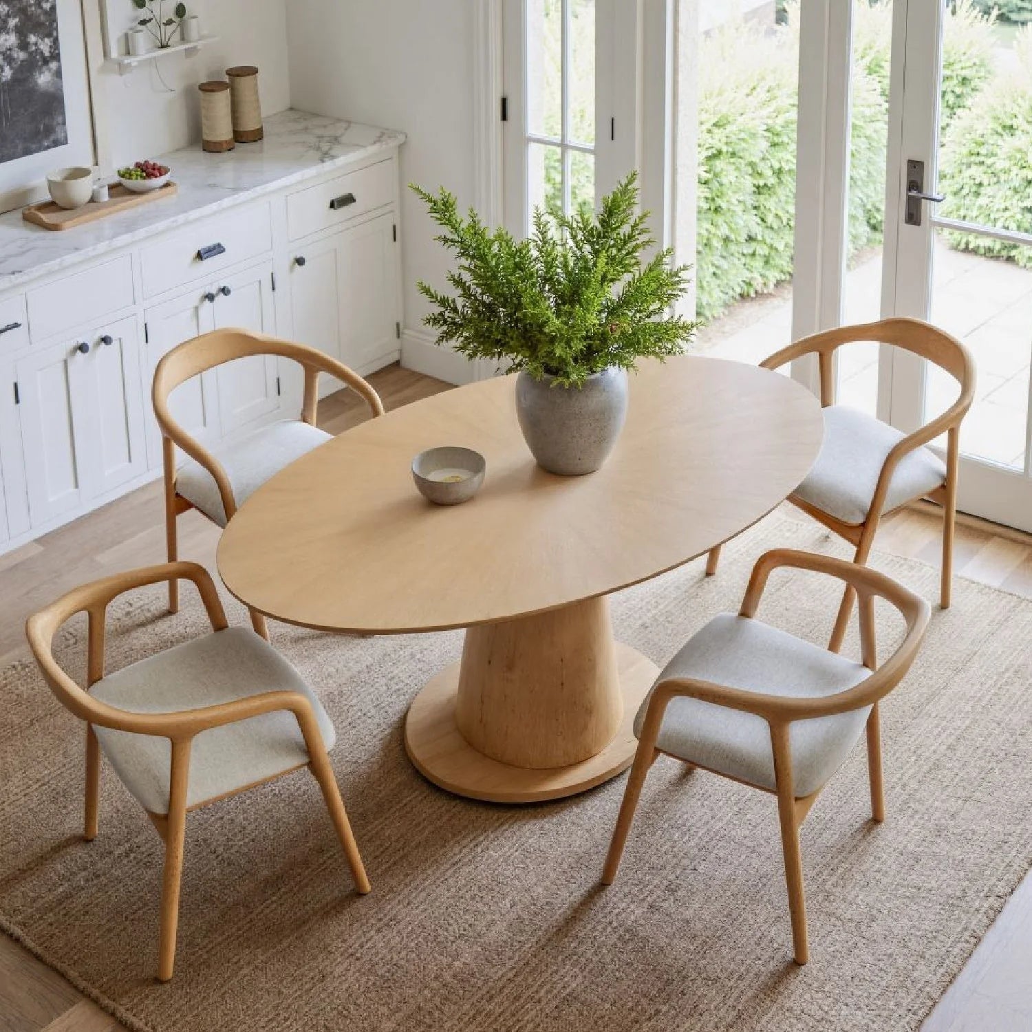 Luxury Disque Oval Dining Table Modern Italian Style for Villa