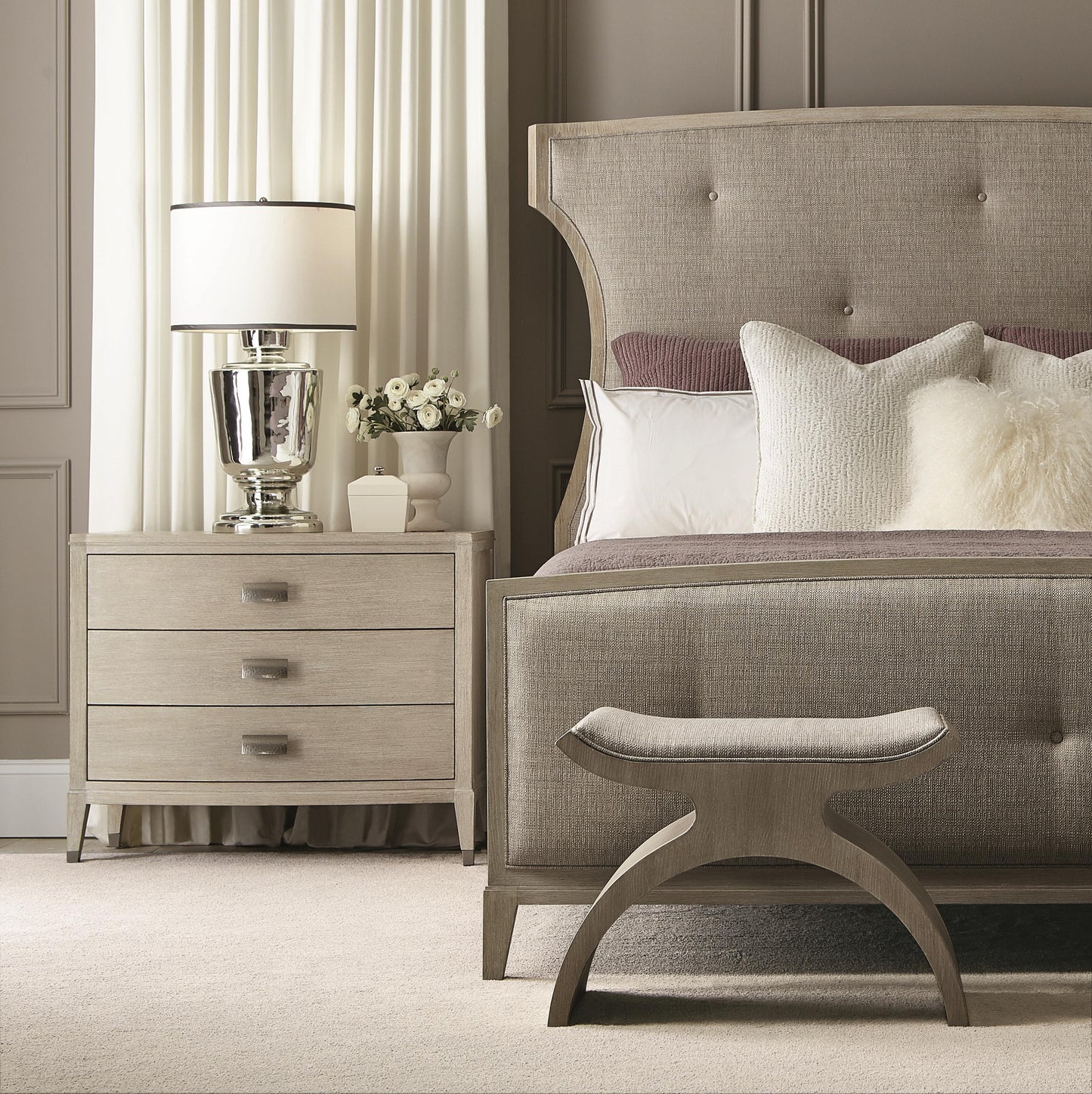 Luxury East Hampton Fabric Panel Bed Modern Italian Style for Villa