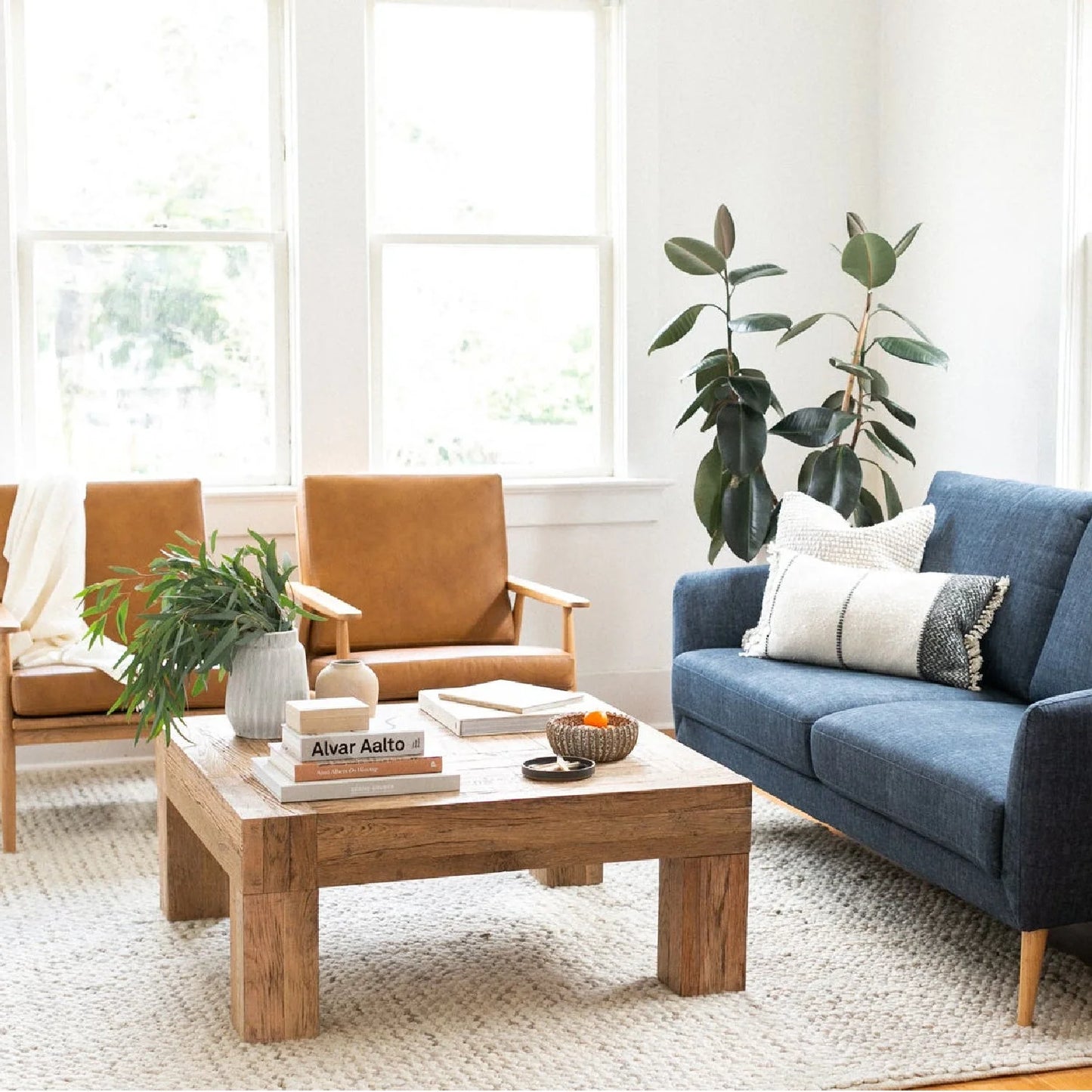 Luxury Evander Solid Oak Coffee Table Modern Italian Style for Villa