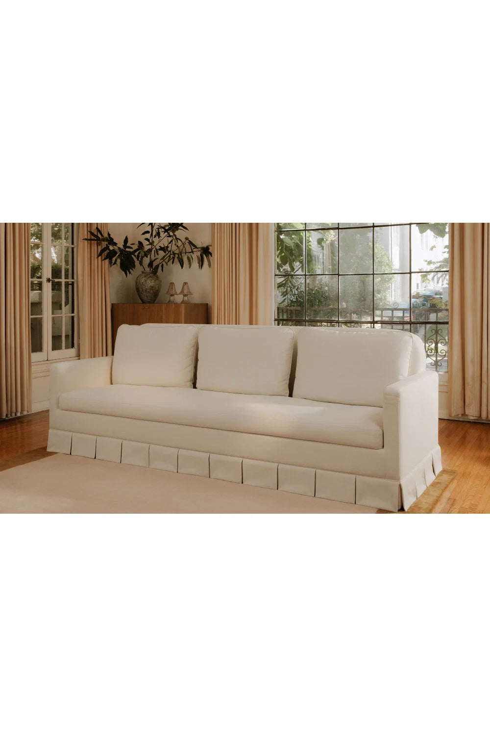Luxury Fabric Pleated Skirt Sofa Modern Italian Style for Villa