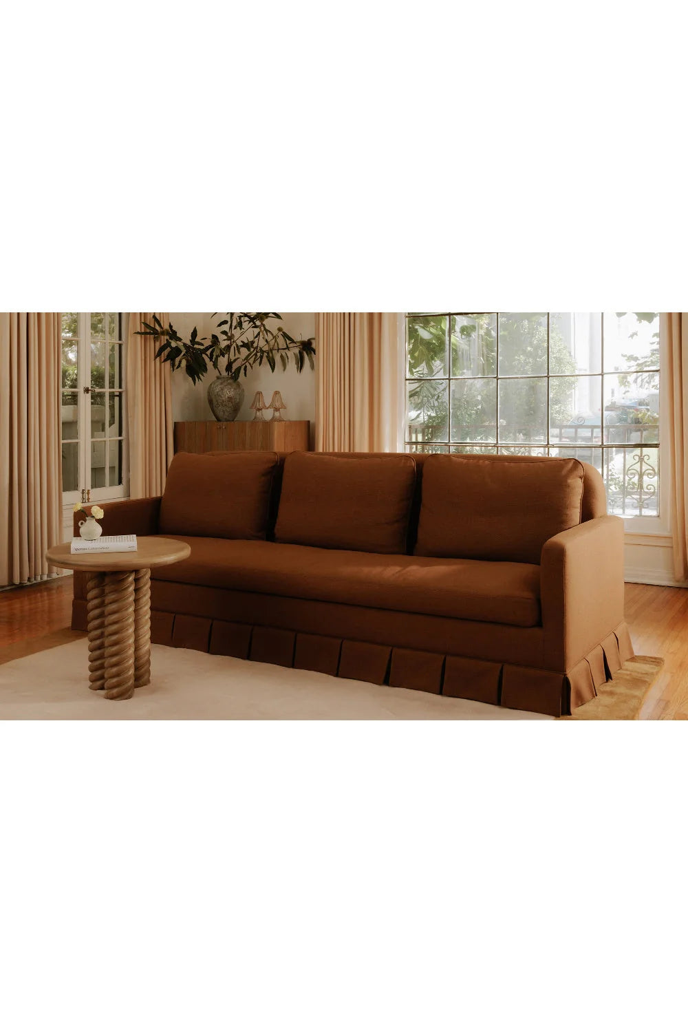 Luxury Fabric Pleated Skirt Sofa Modern Italian Style for Villa