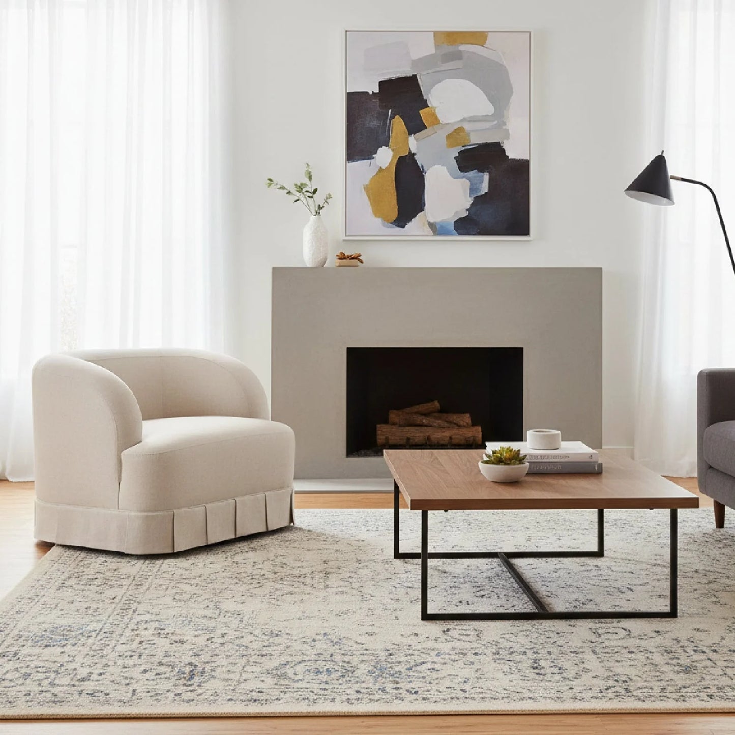 Luxury Fabric Pleated Swivel Chair Modern Italian Style for Villa