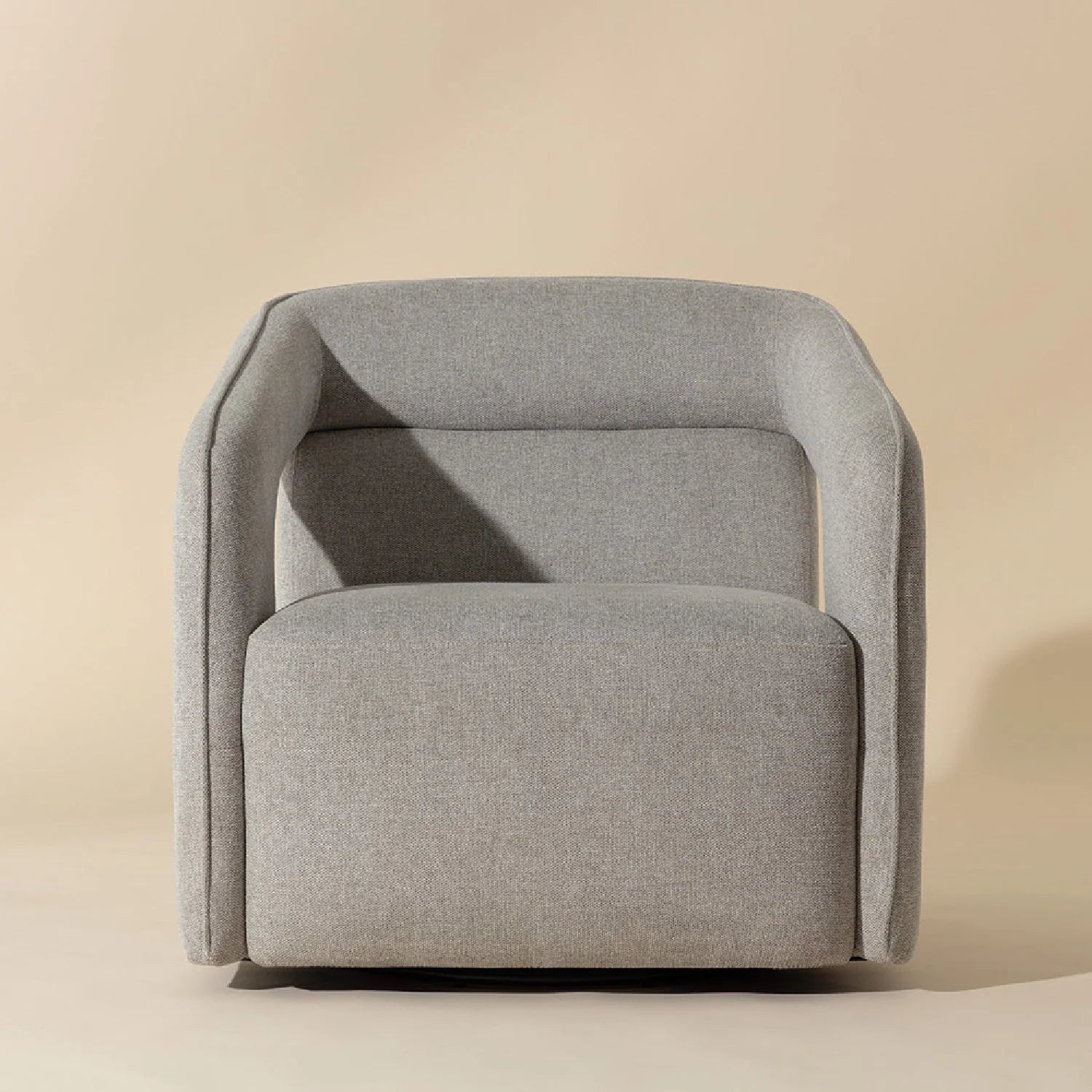 Luxury Fabric Swivel Accent Chair Modern Italian Style for Villa