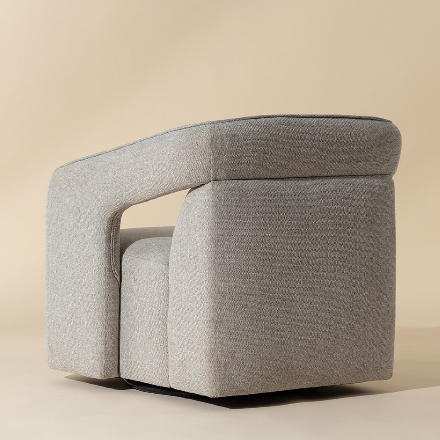 Luxury Fabric Swivel Accent Chair Modern Italian Style for Villa