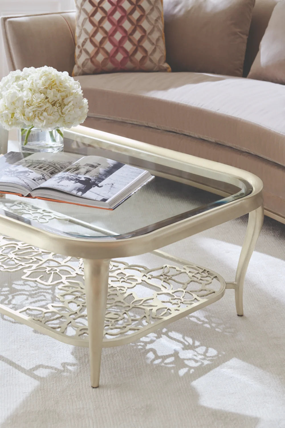 Luxury Flower Glass Cocktail Table Modern Italian Style for Villa