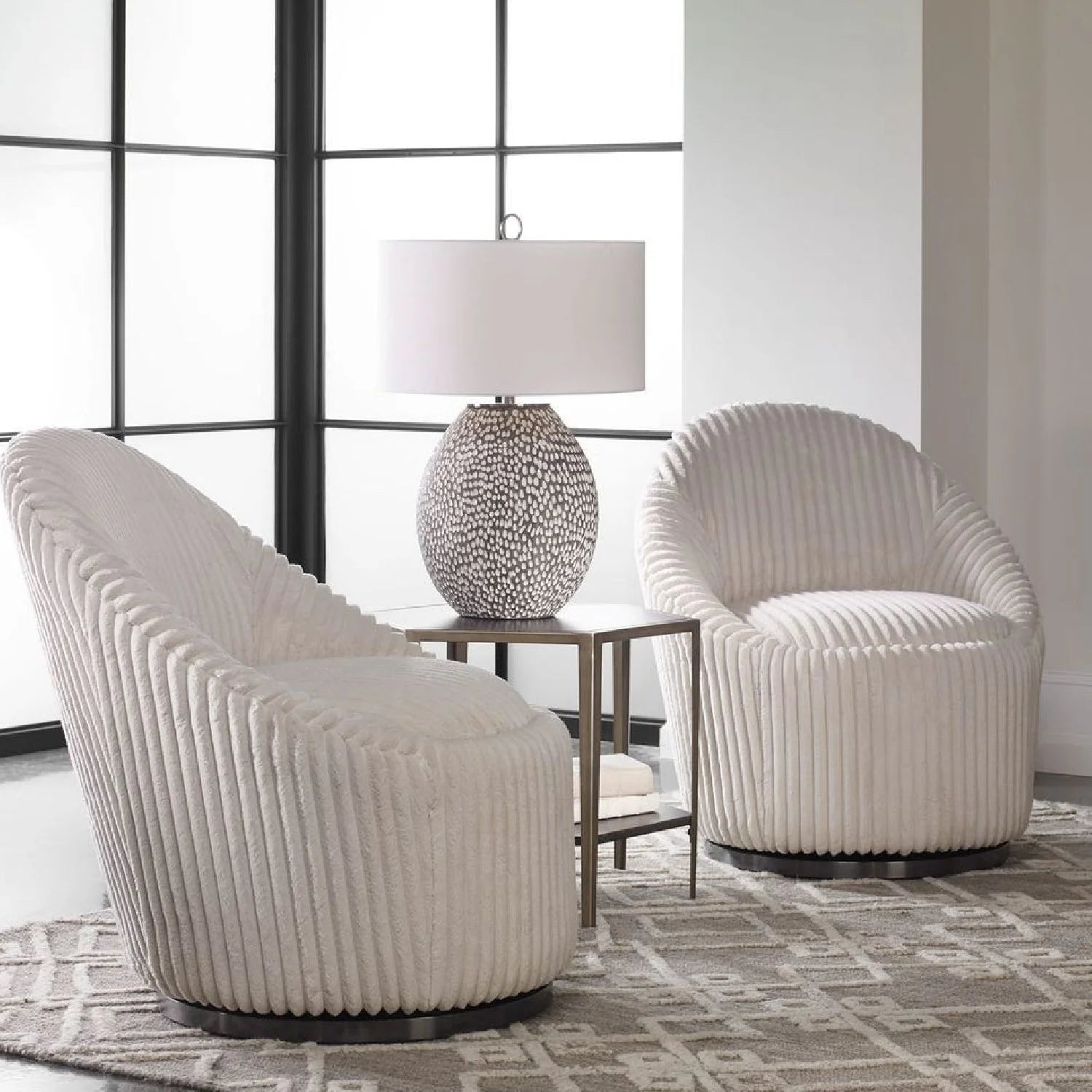 Luxury Fluted Chenille Swivel Lounge Chair Modern Italian Style for Villa