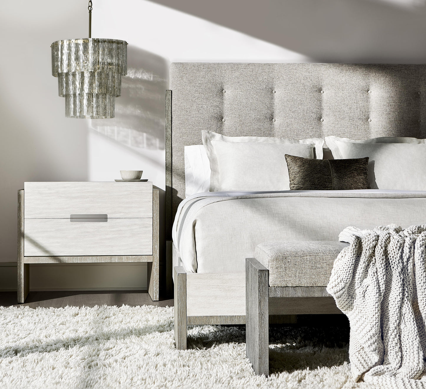 Luxury Foundations Fabric Panel Bed Modern Italian Style for Villa