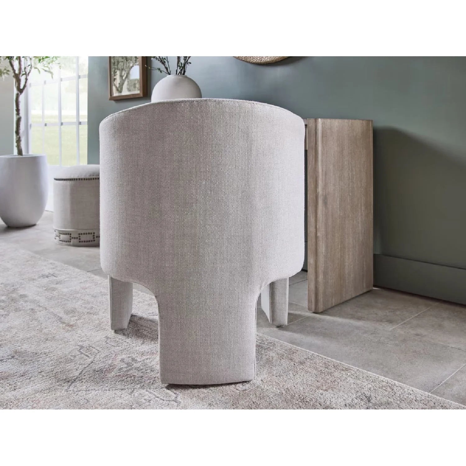 Luxury French Linen Accent Chair Modern Italian Style for Villa
