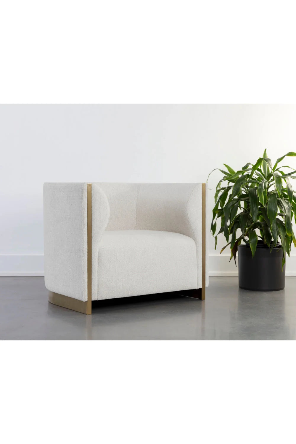 Luxury Gold Inlay Curved Lounge Chair Modern Italian Style for Villa